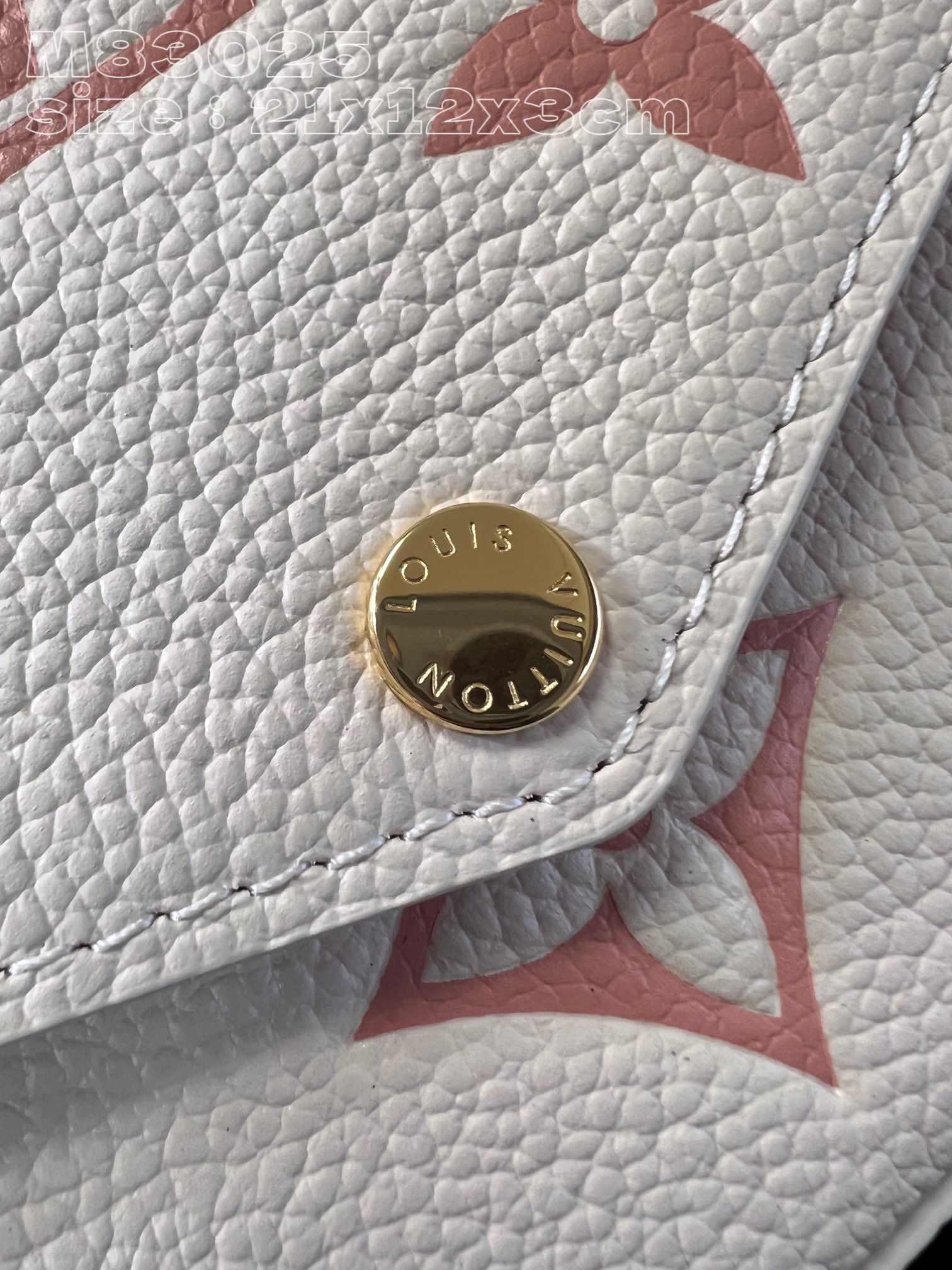 l**is V*t*n félicie pochette