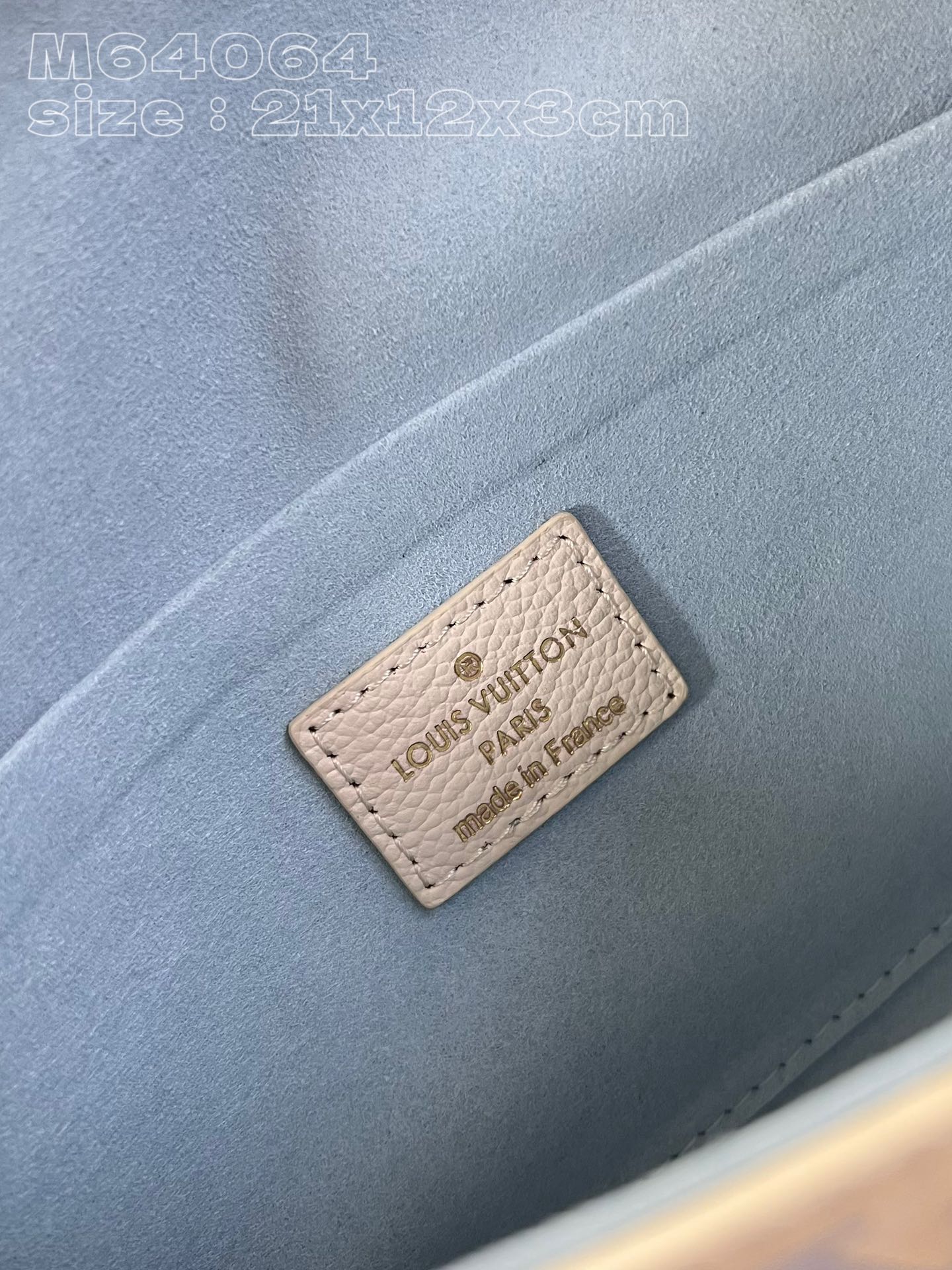 l**is V*t*n félicie pochette