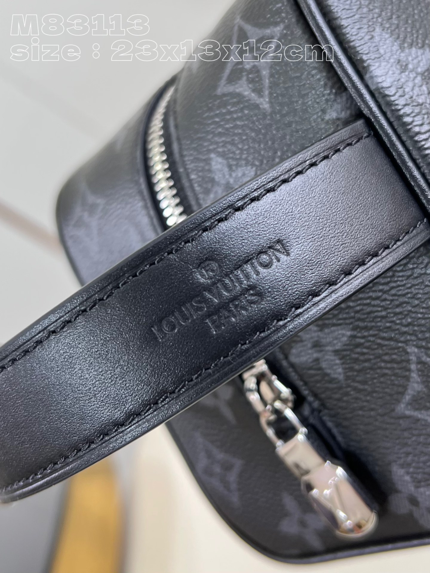 l**is V*t*n locker dopp kit