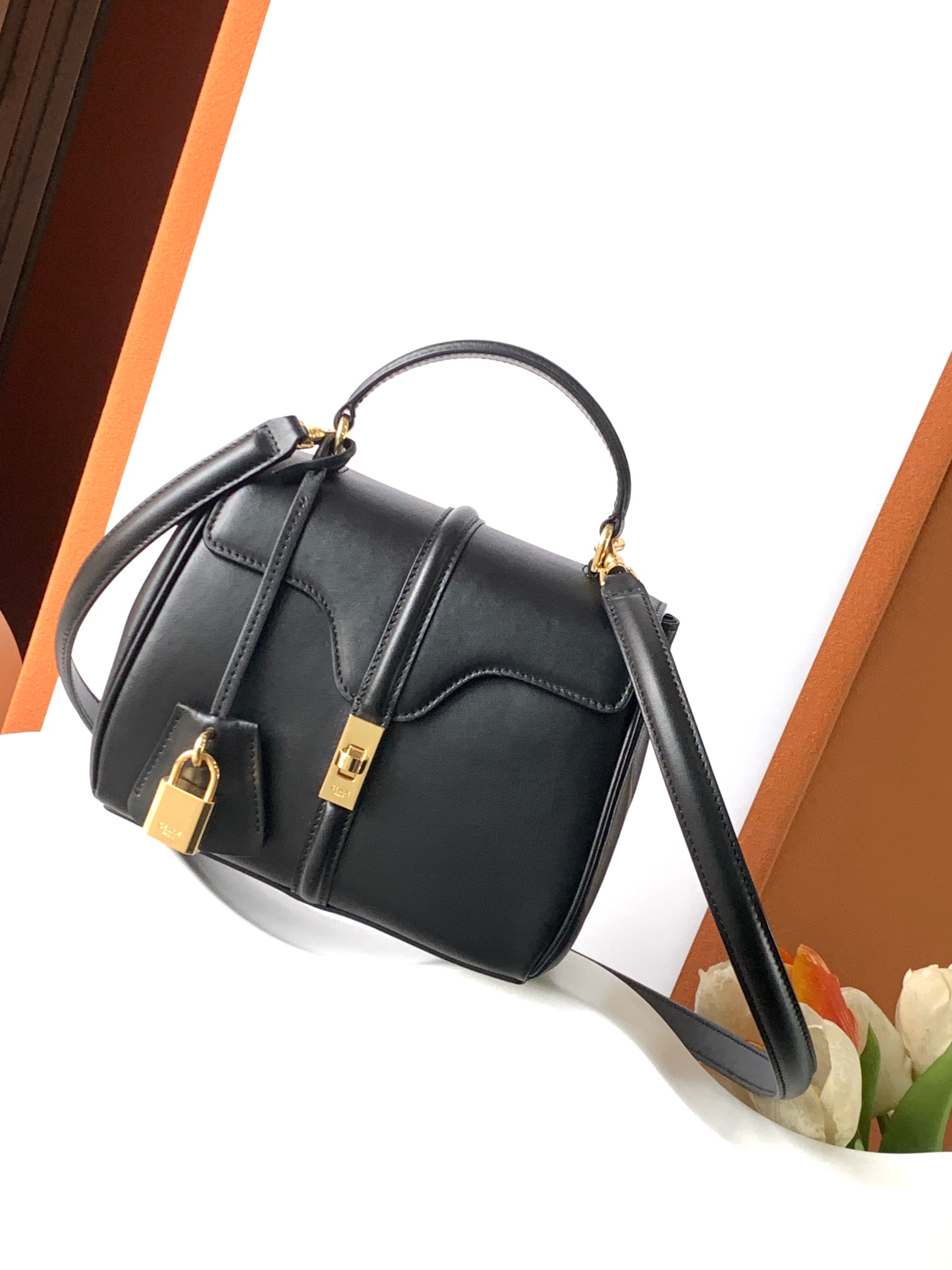 Ce**e mini 16 in satinated calfskin