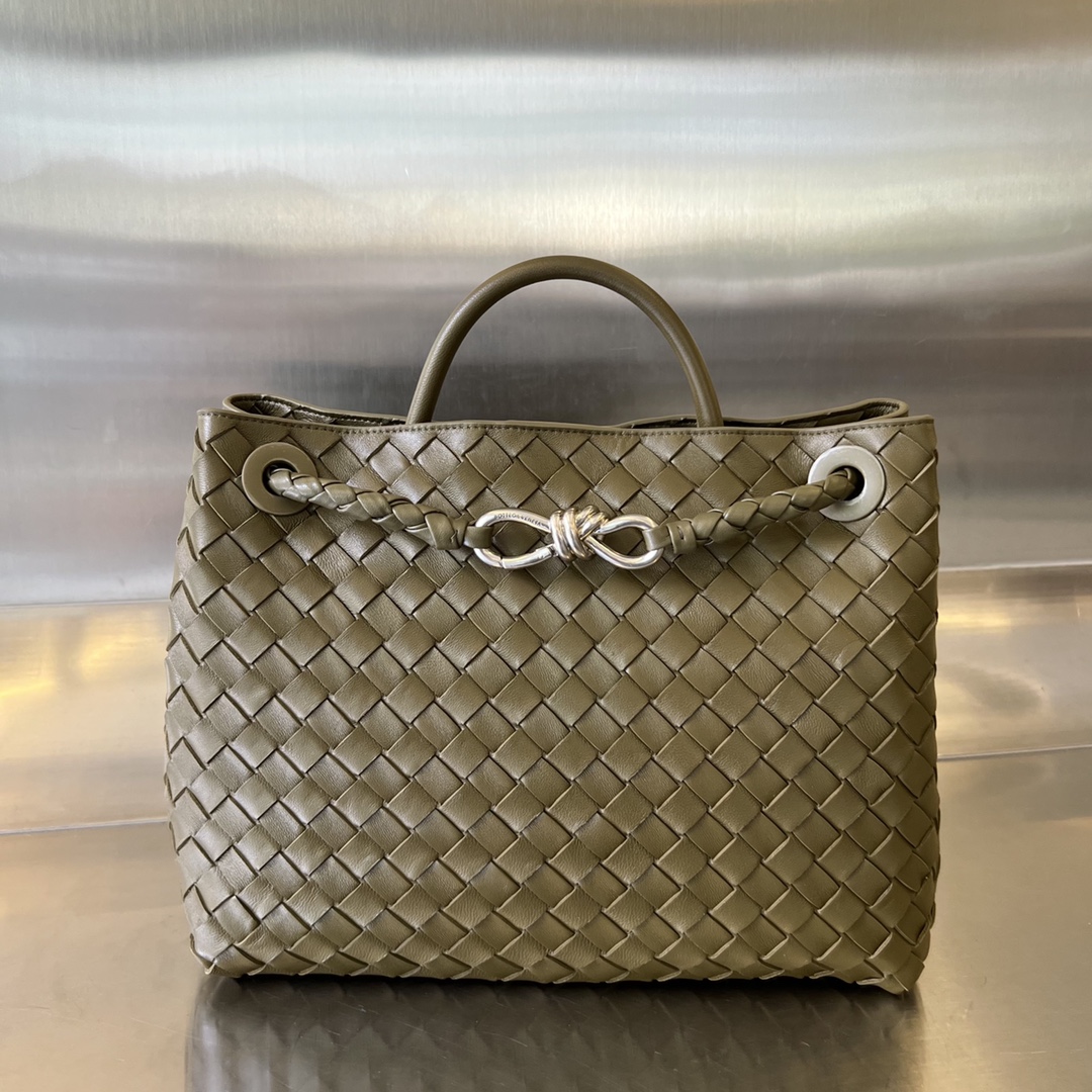 bo*te*ga Ve*ne*ta medium andiamo bag