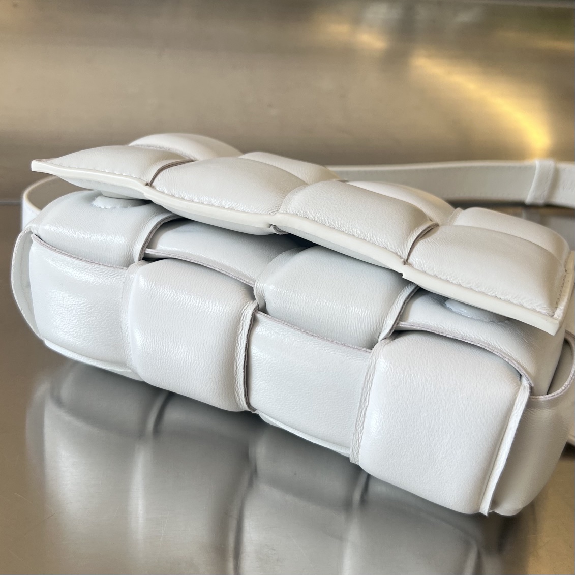 bottga Ve*ne*ta mini cassette bag