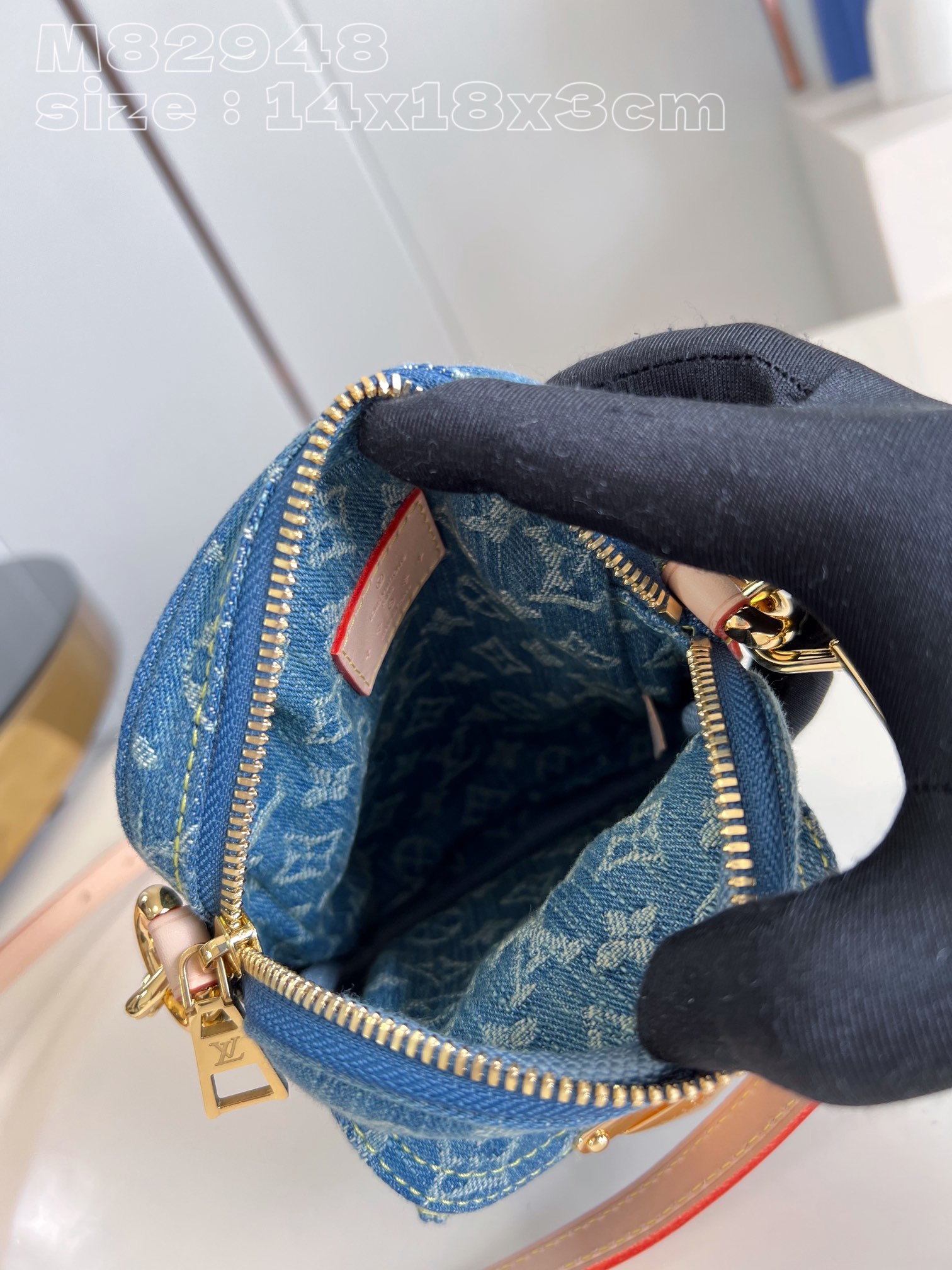 l**is V*t*n fairfax pochette monogram denim