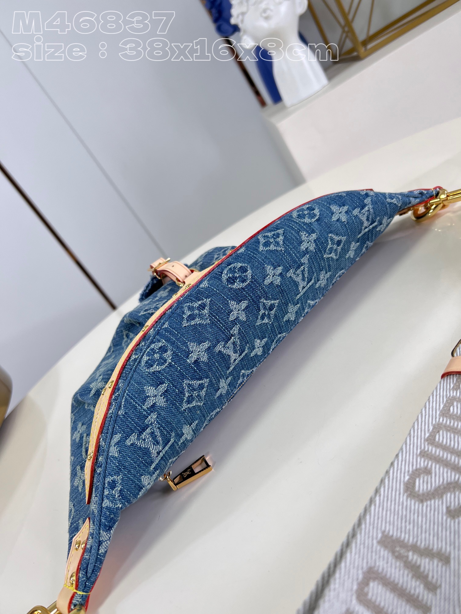 l**is V*t*n high rise monogram denim