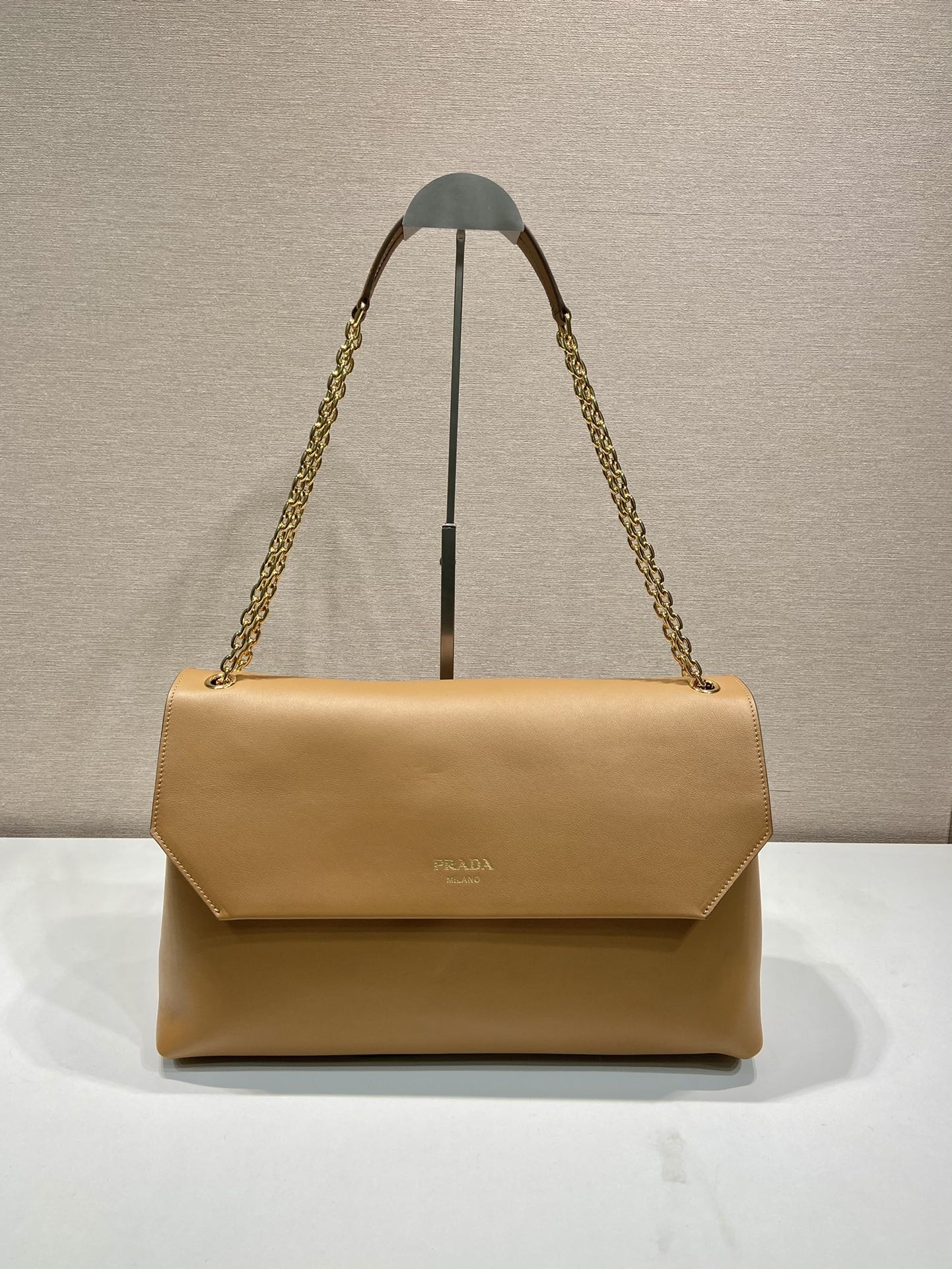 Pra*a leather shoulder bag