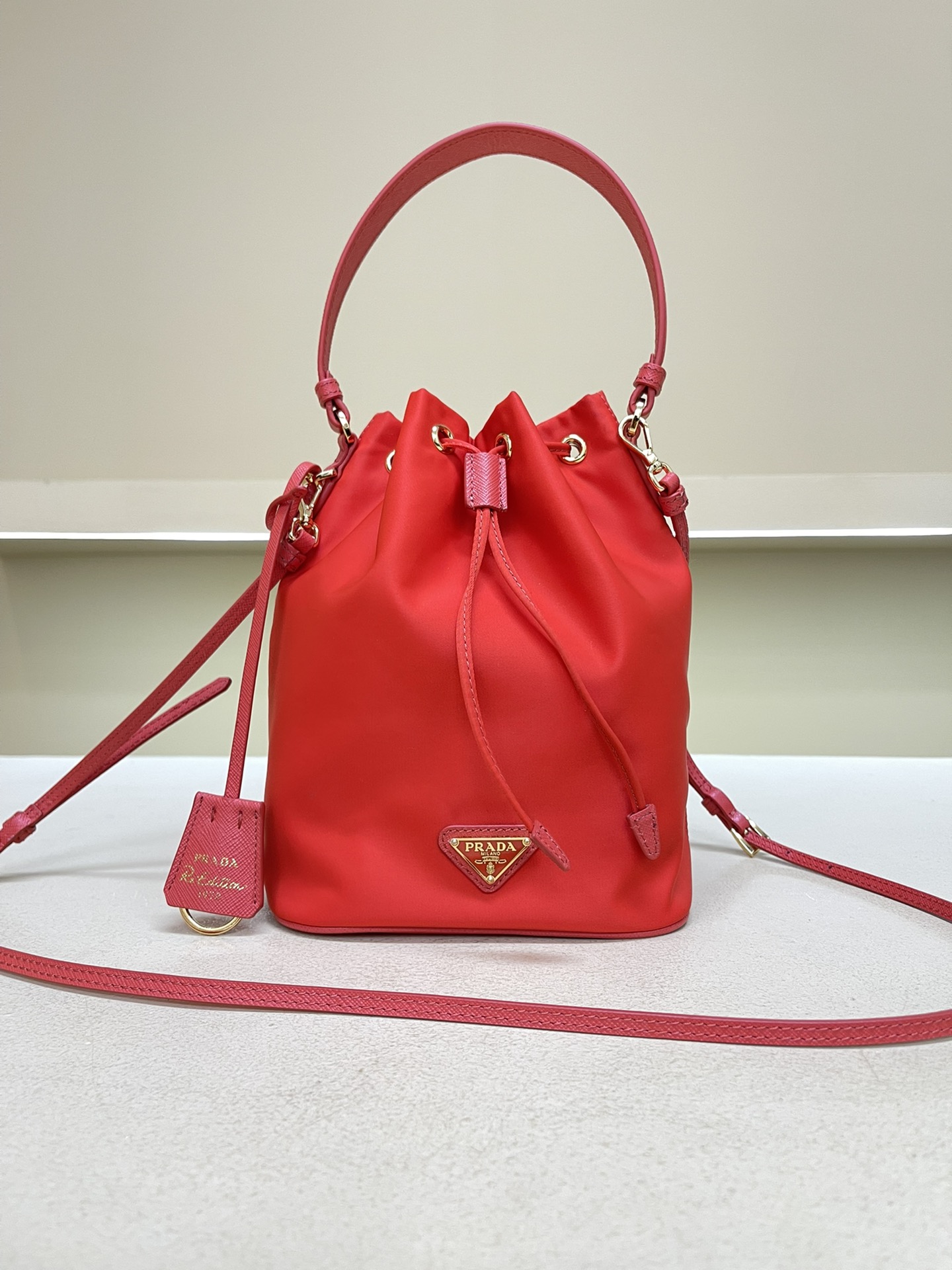 Pra*a re-edition 1978 re-nylon bag