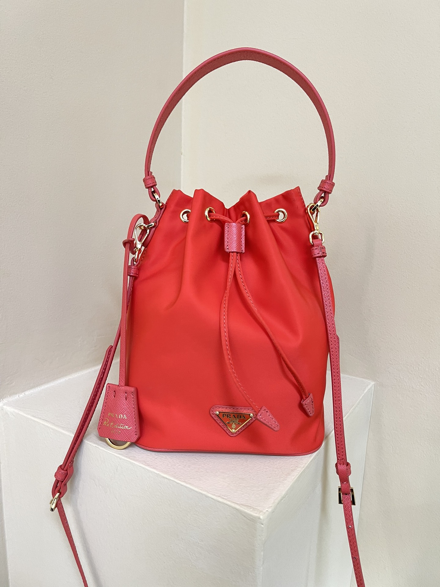 Pra*a re-edition 1978 re-nylon bag