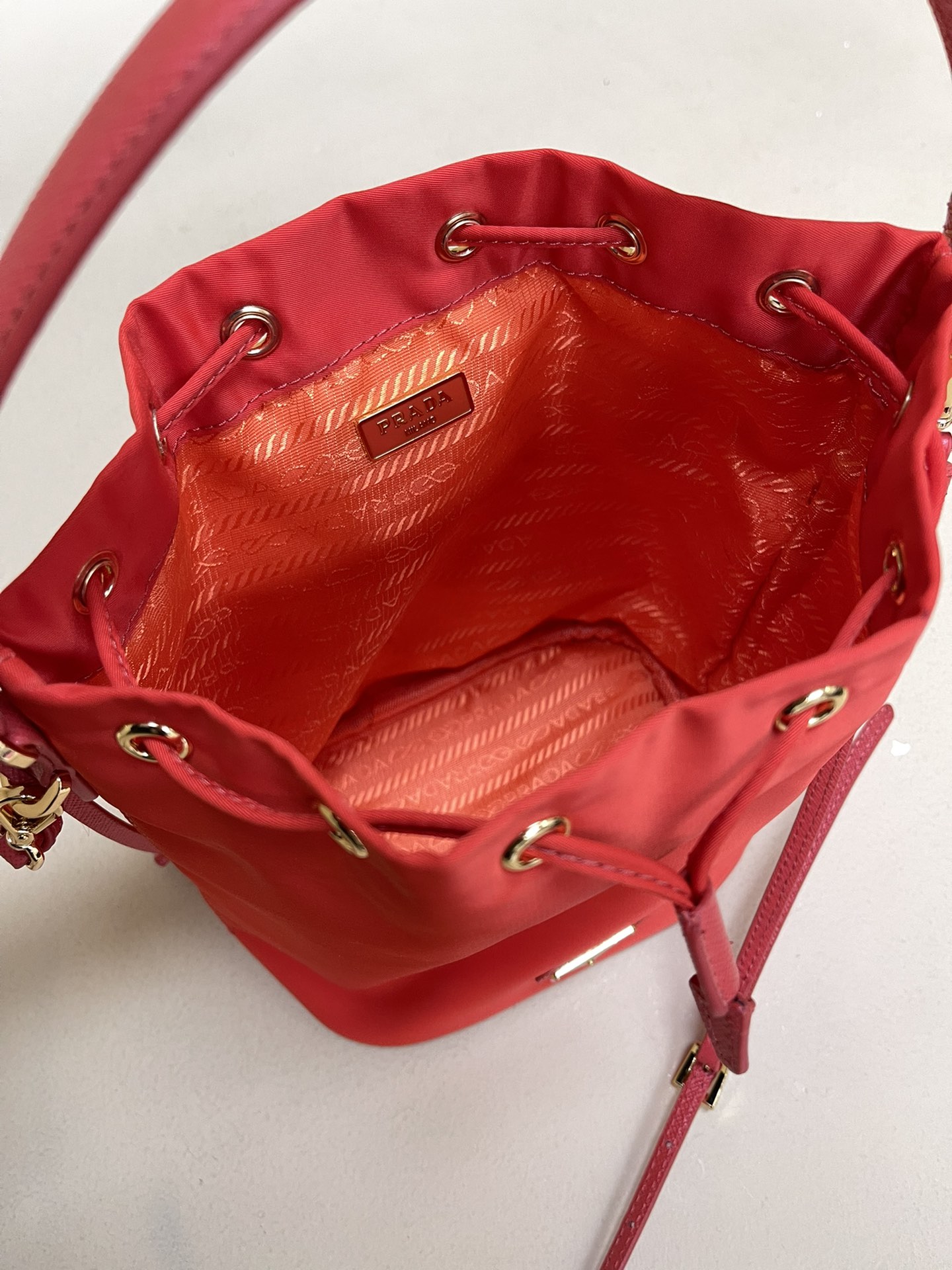 Pra*a re-edition 1978 re-nylon bag