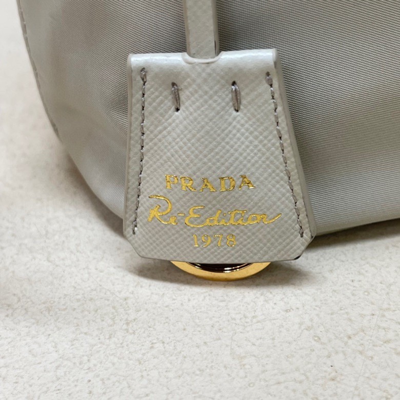 Pra*a re-edition 1978 re-nylon bag