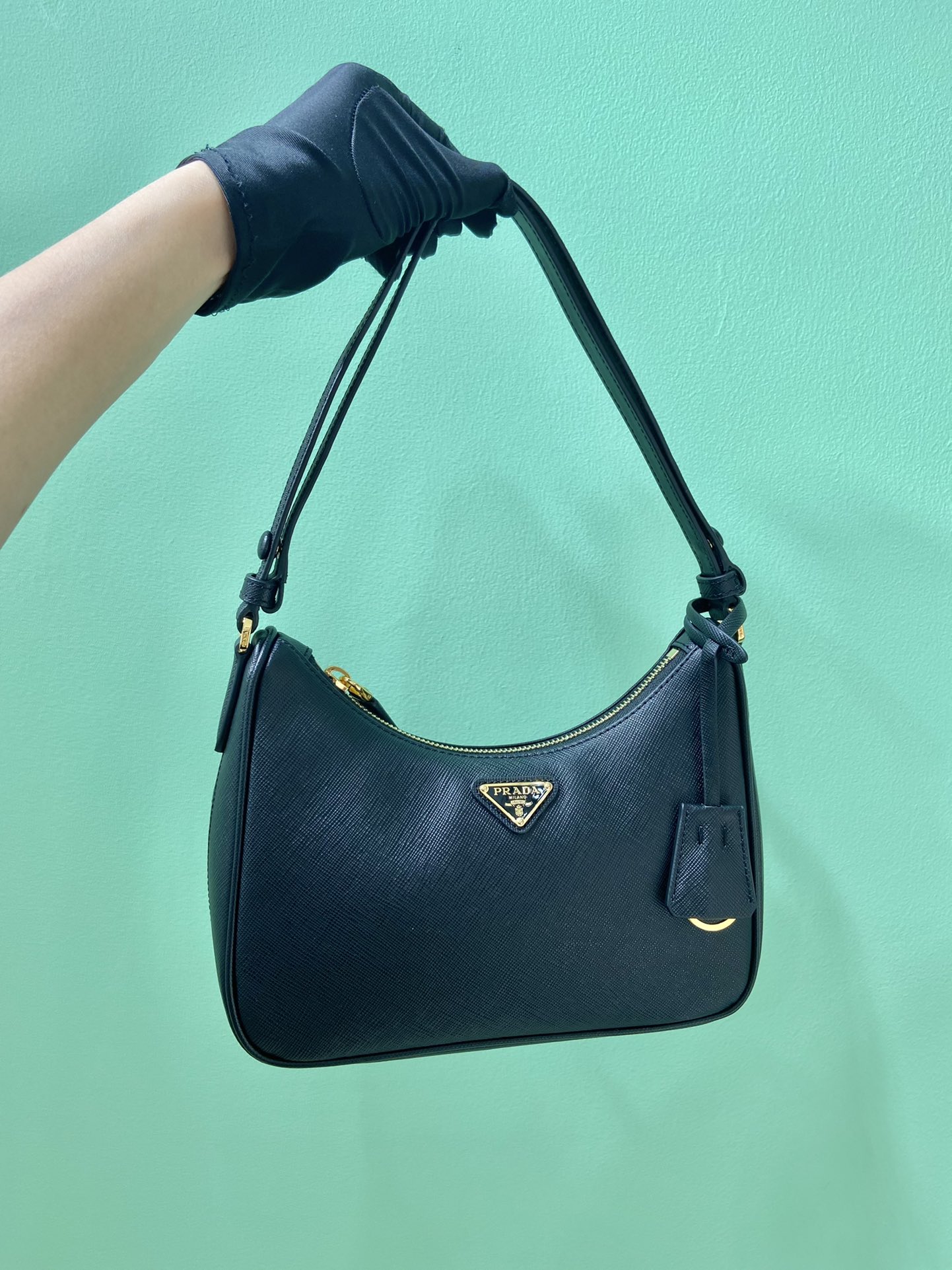 Pra*a hobo bag