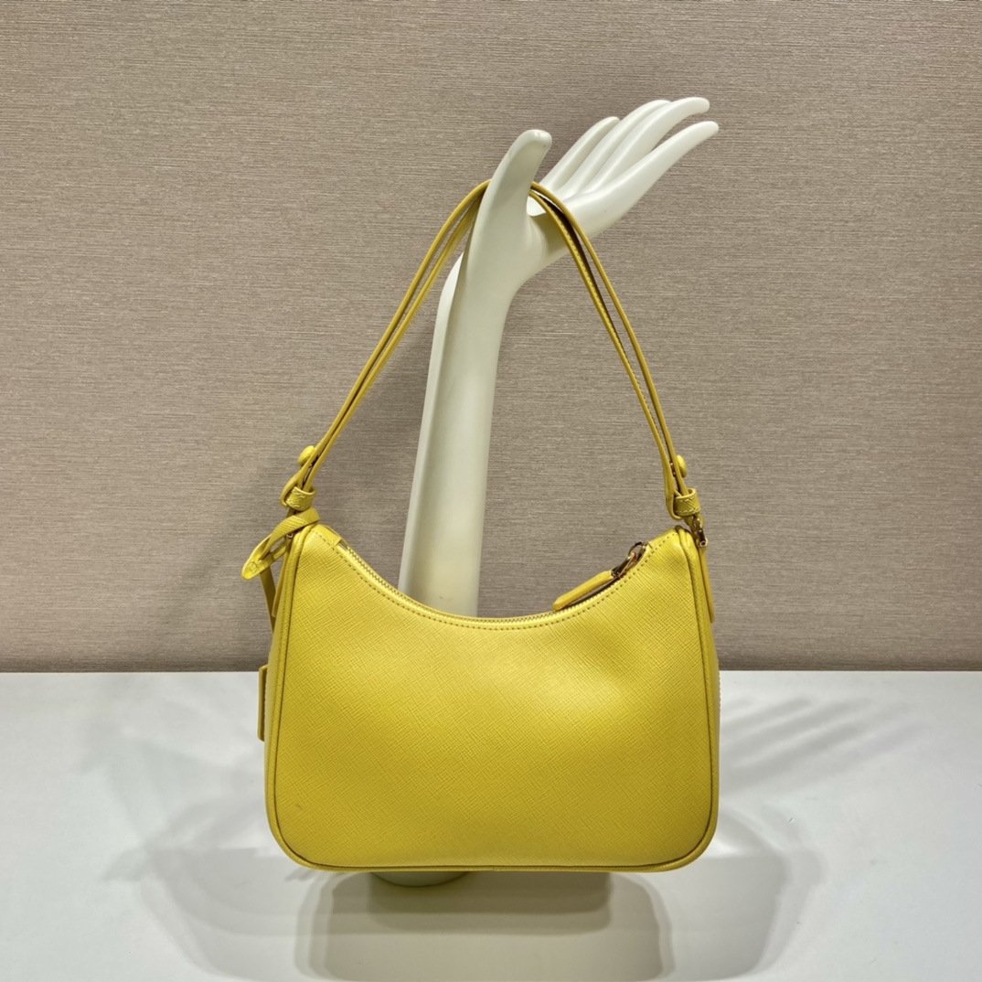 Pra*a hobo bag