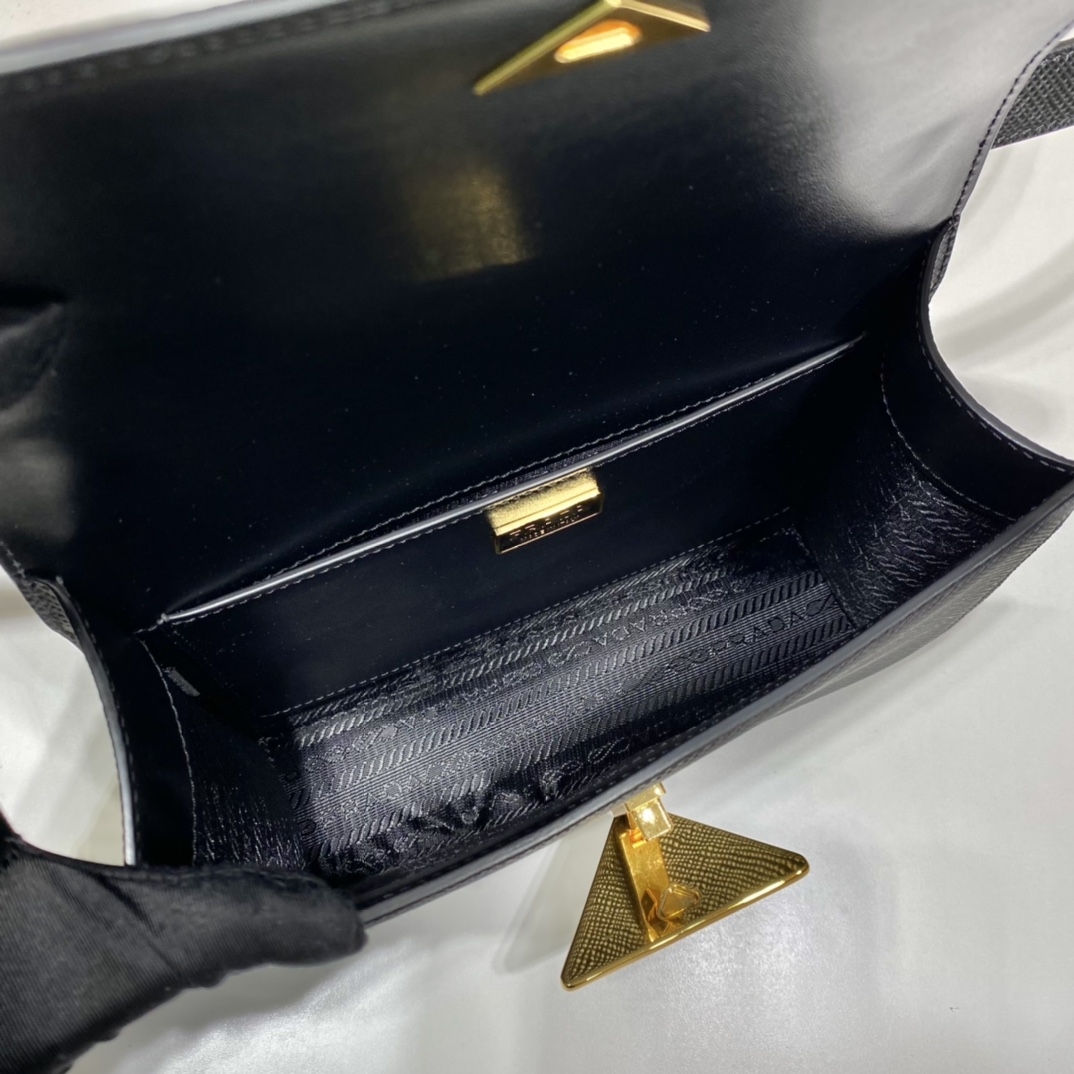 Pra*a saffiano leather shoulder bag
