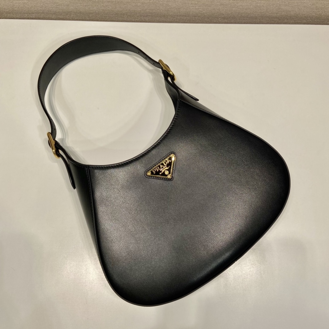 Pra*a cleo shoulder bag