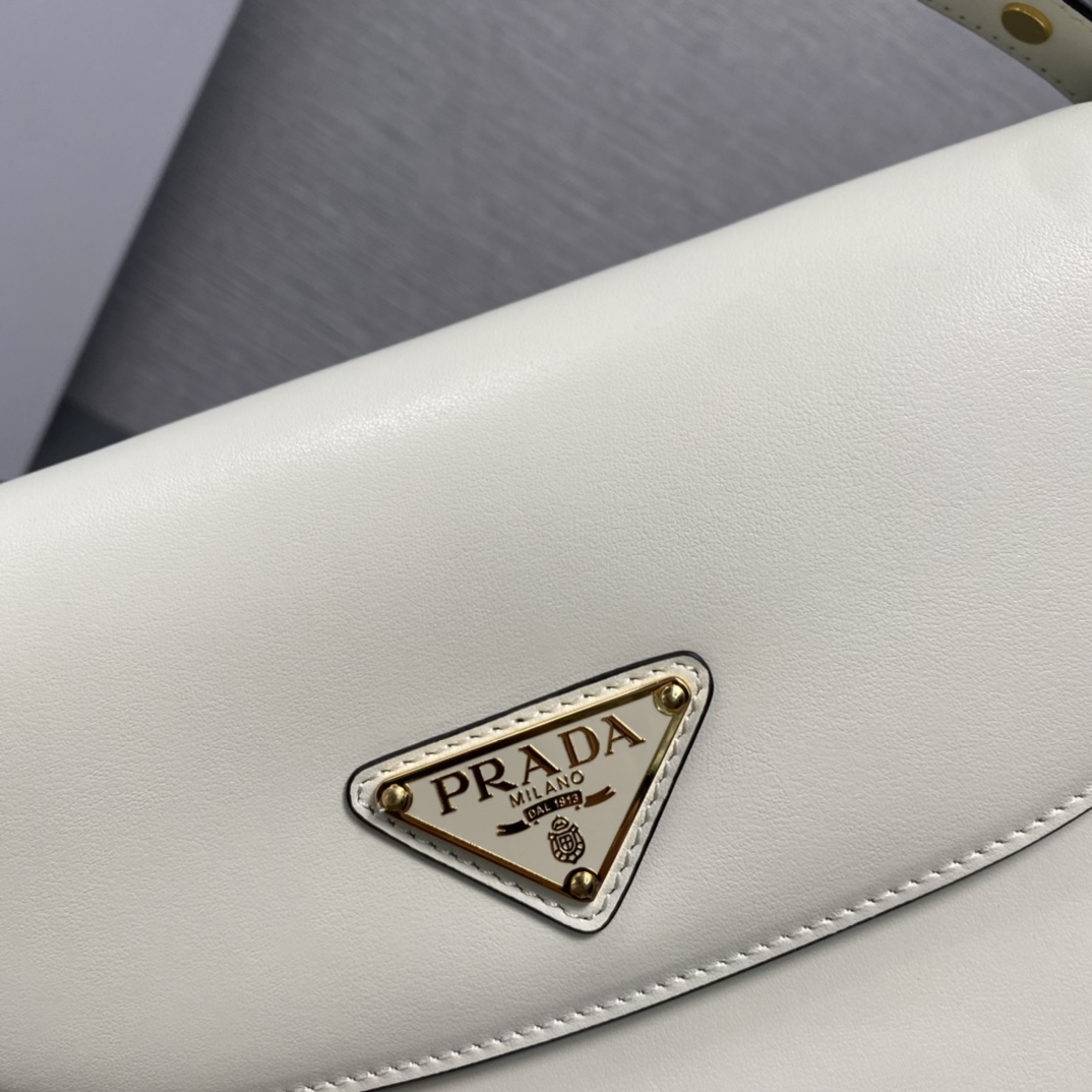 Pra*a arqué leather shoulder bag moon bag
