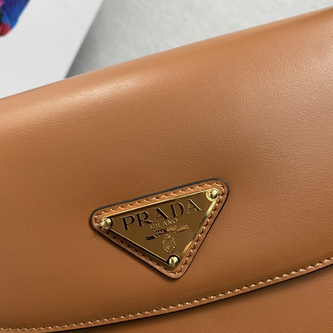 Pra*a arqué leather shoulder bag moon bag