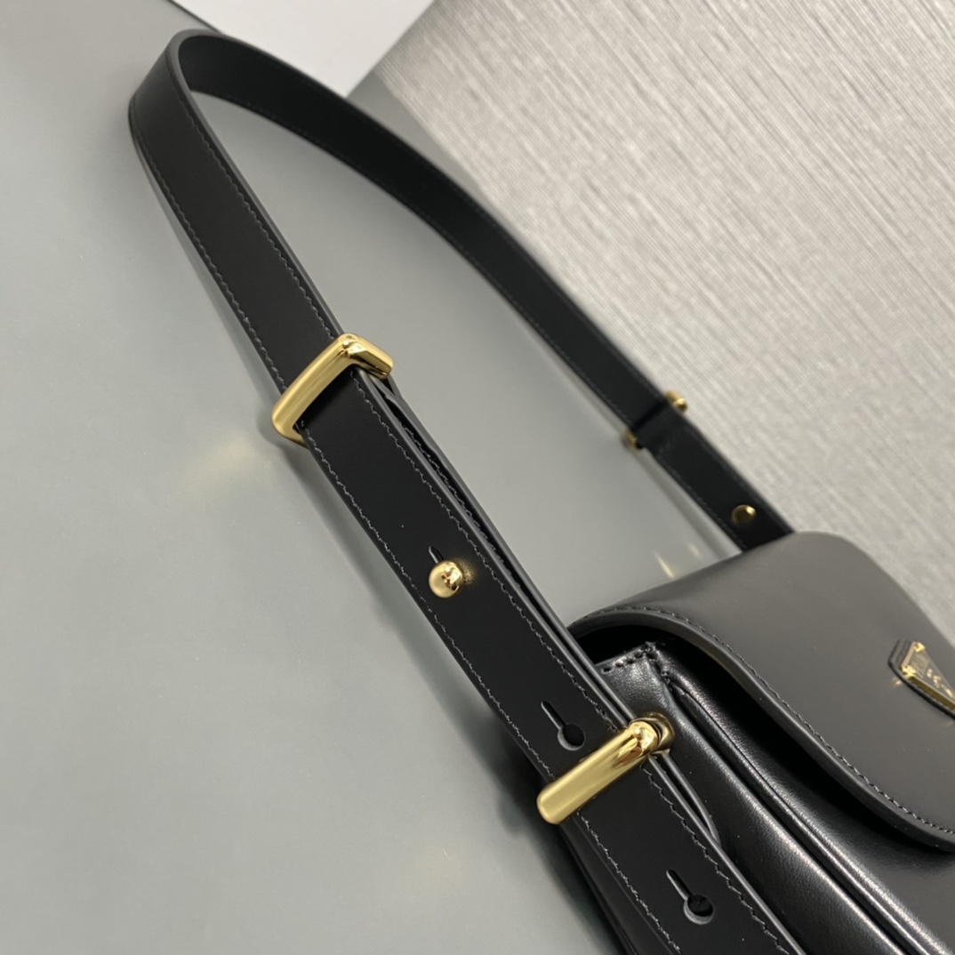 Pra*a arqué leather shoulder bag moon bag