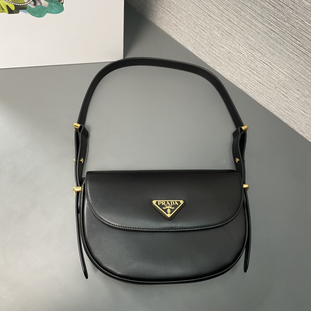 Pra*a arqué leather shoulder bag moon bag