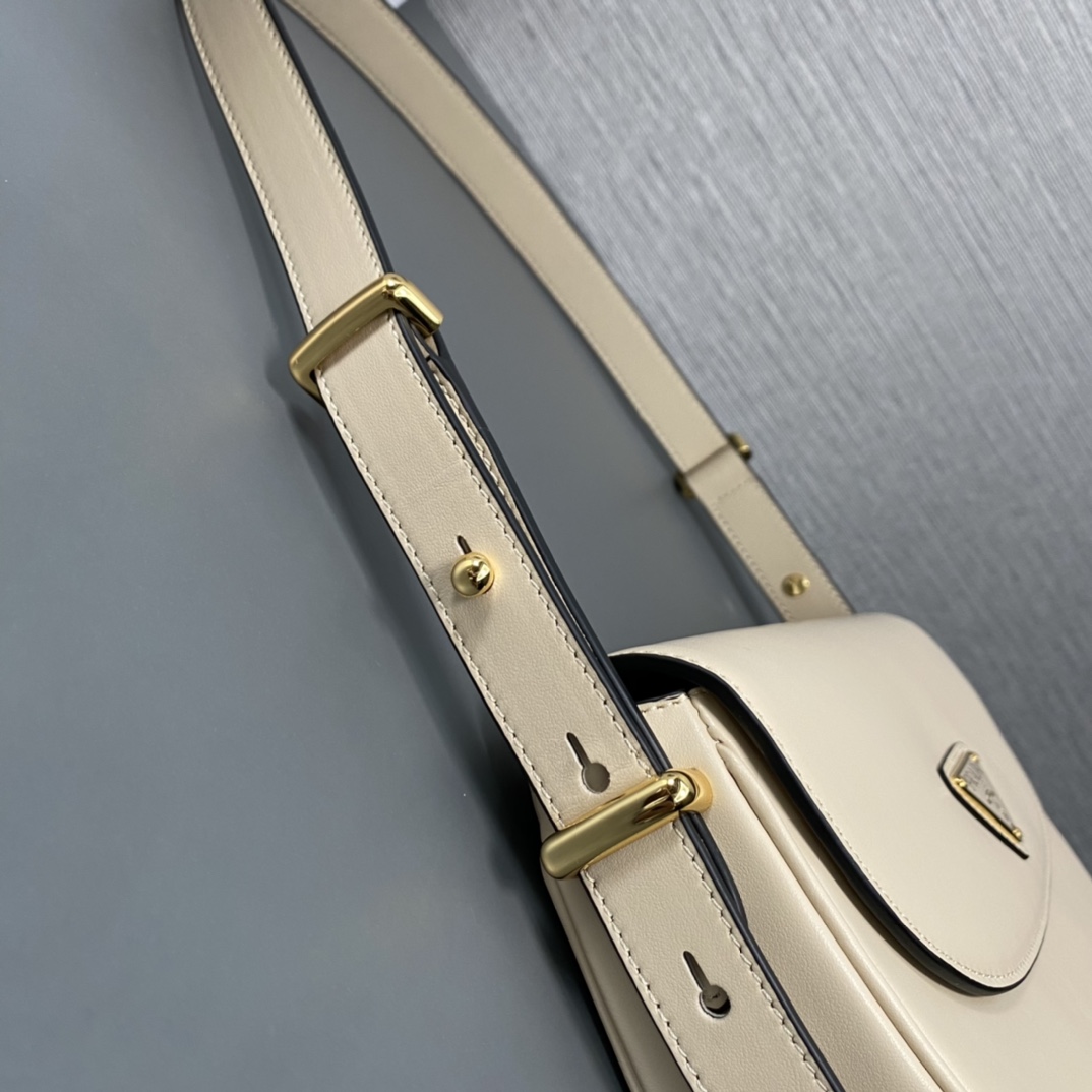 Pra*a arqué leather shoulder bag moon bag