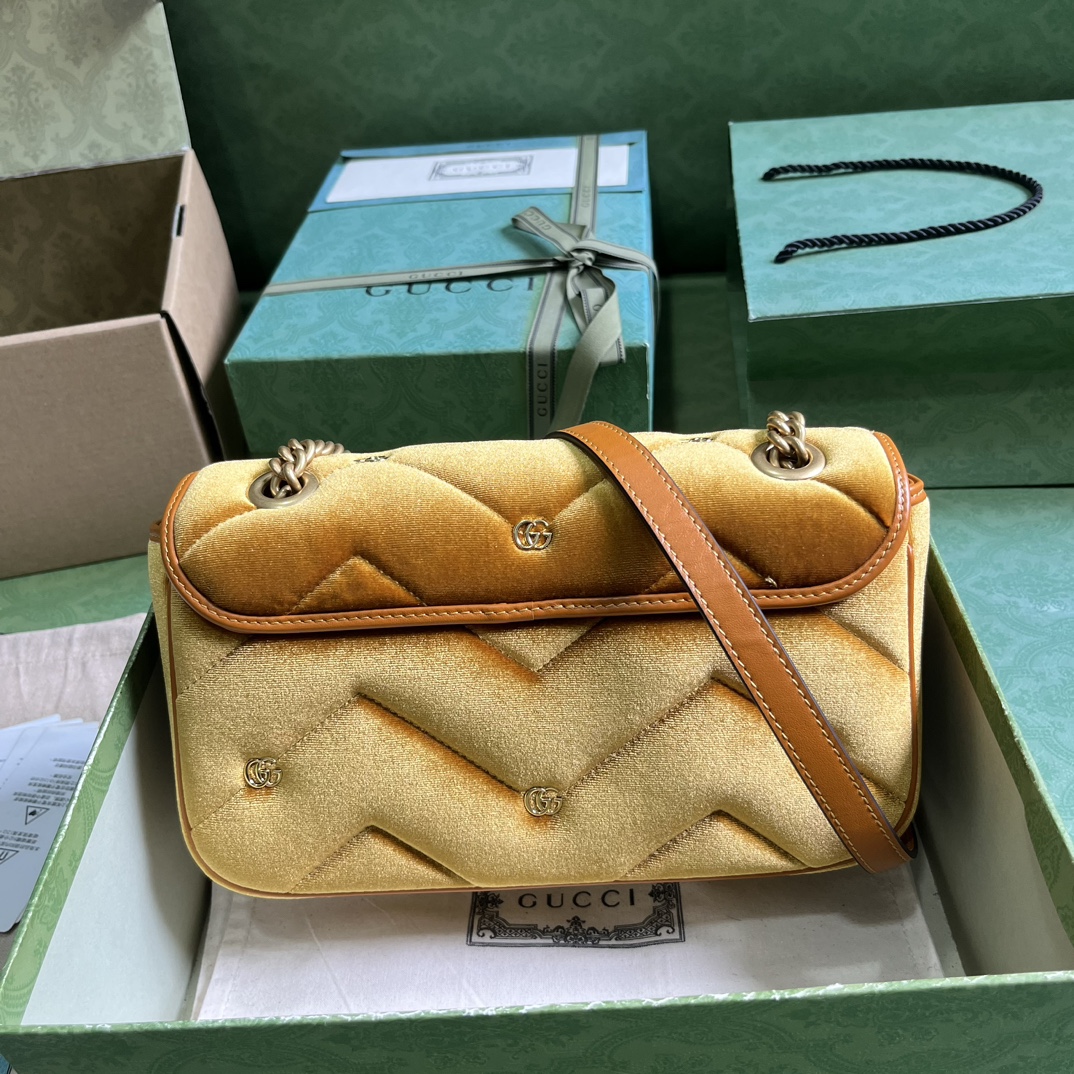 G*u*i gg marmont small velvet shoulder bag