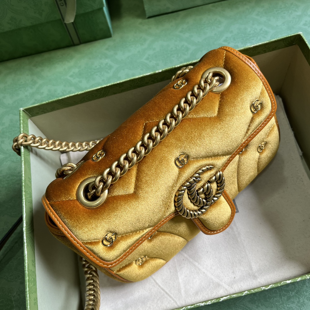 G*u*i gg marmont mini velvet shoulder bag