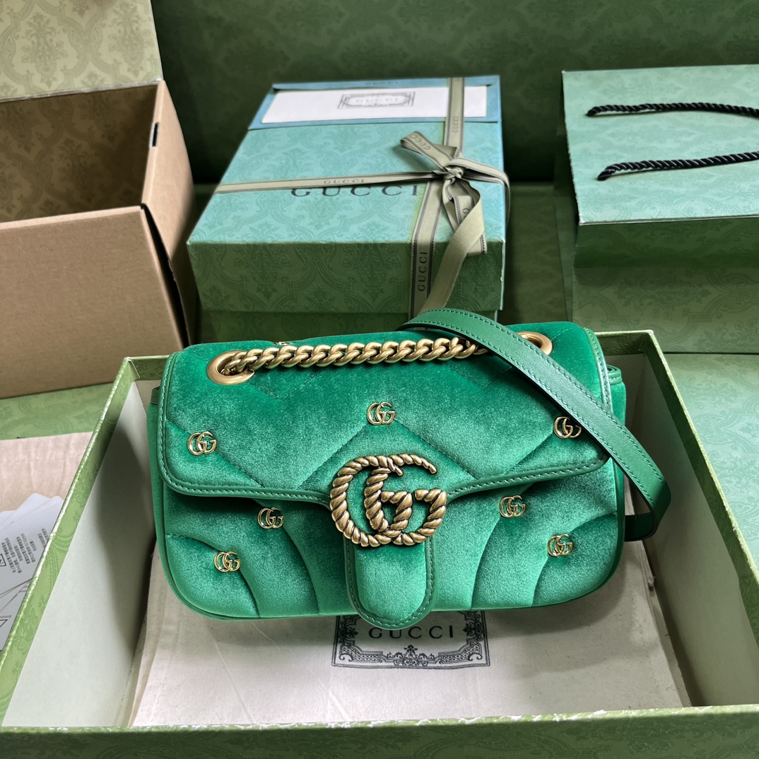 G*u*i gg marmont mini velvet shoulder bag