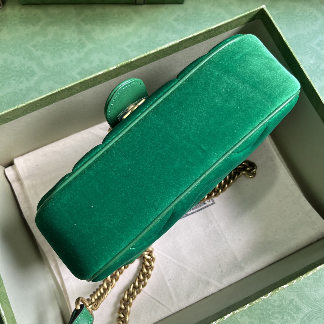 G*u*i gg marmont mini velvet shoulder bag
