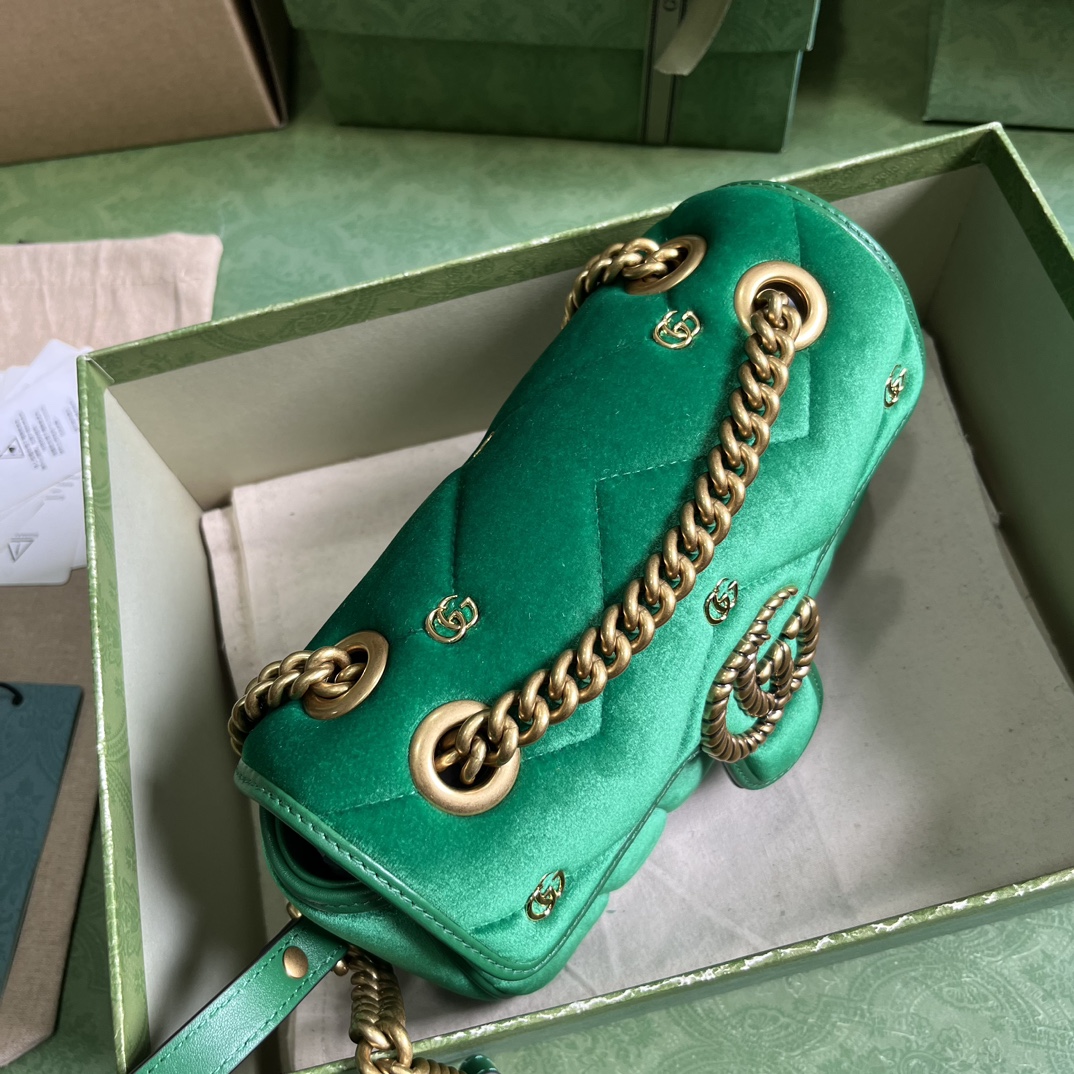 G*u*i gg marmont mini velvet shoulder bag