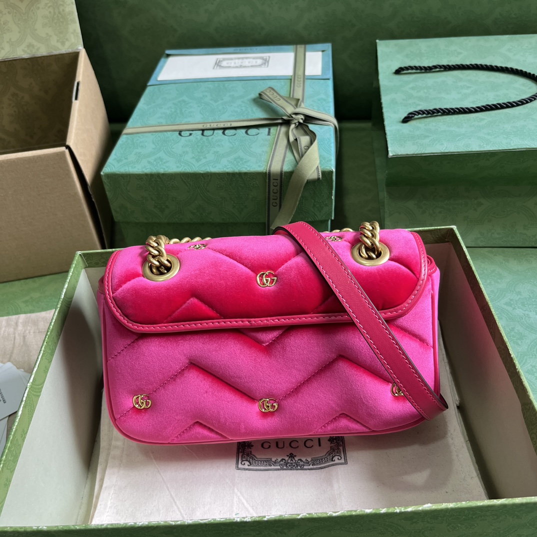 G*u*i gg marmont mini velvet shoulder bag
