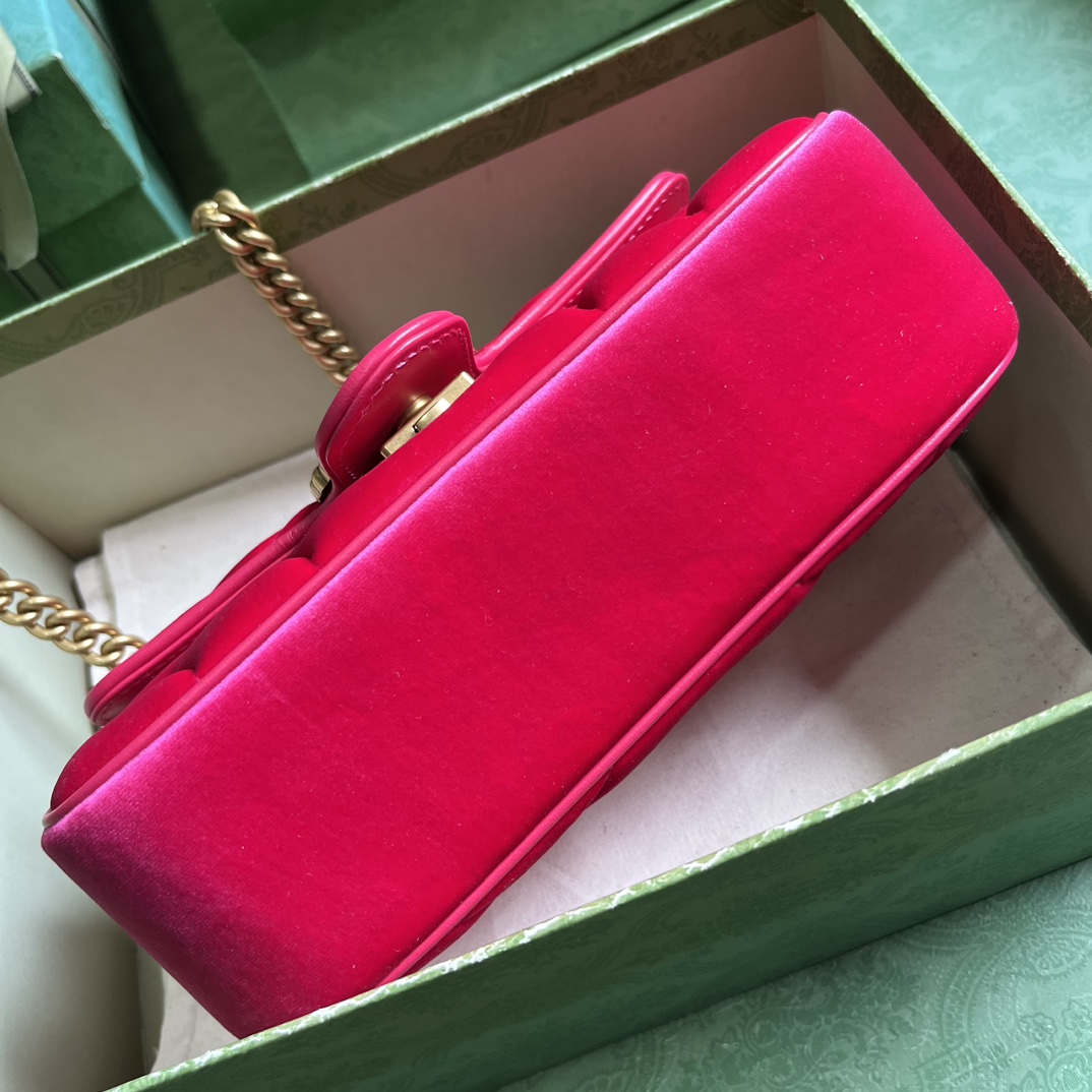 G*u*i gg marmont mini velvet shoulder bag