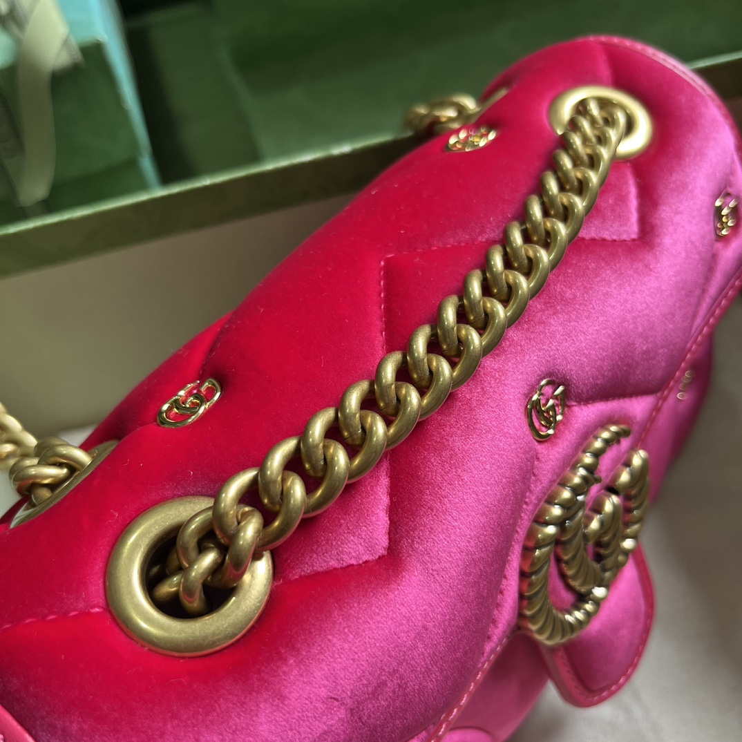 G*u*i gg marmont mini velvet shoulder bag
