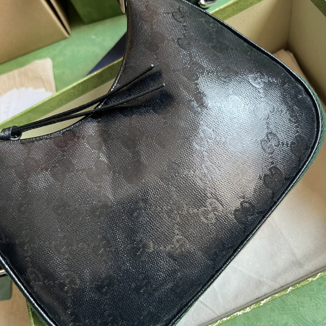 G*u*i G*u*i attache small shoulder bag
