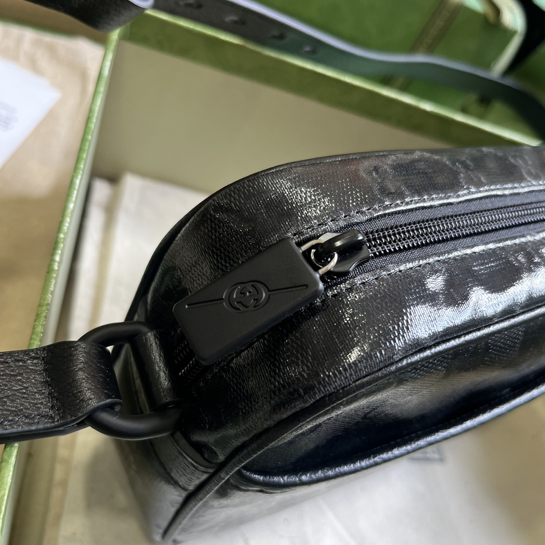 G*u*i gg crystal mini shoulder bag