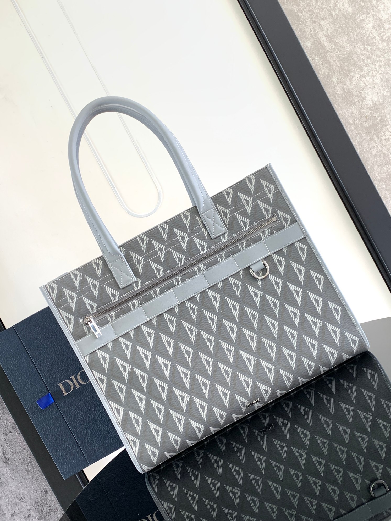 D*or safari tote bag