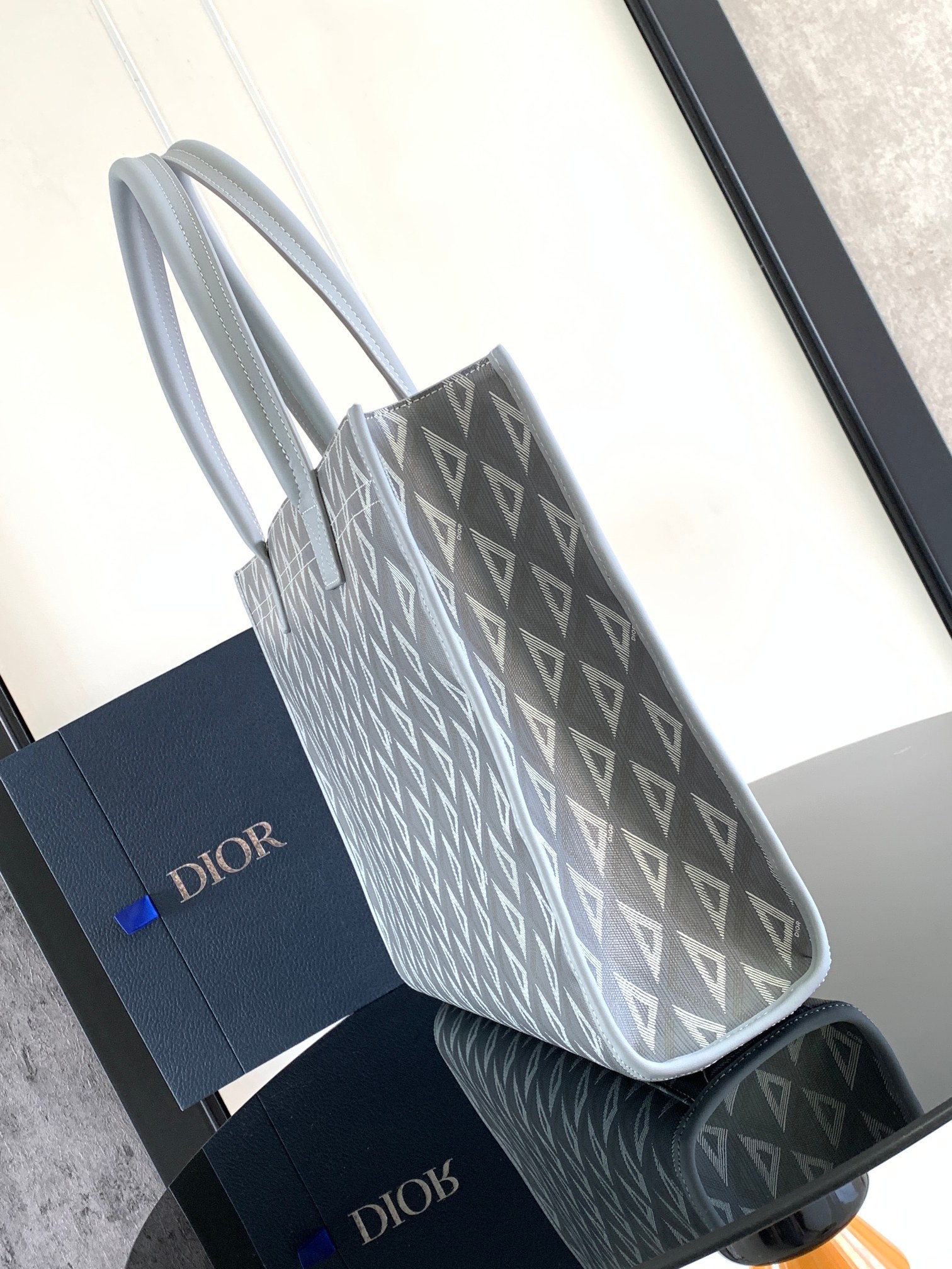 D*or safari tote bag