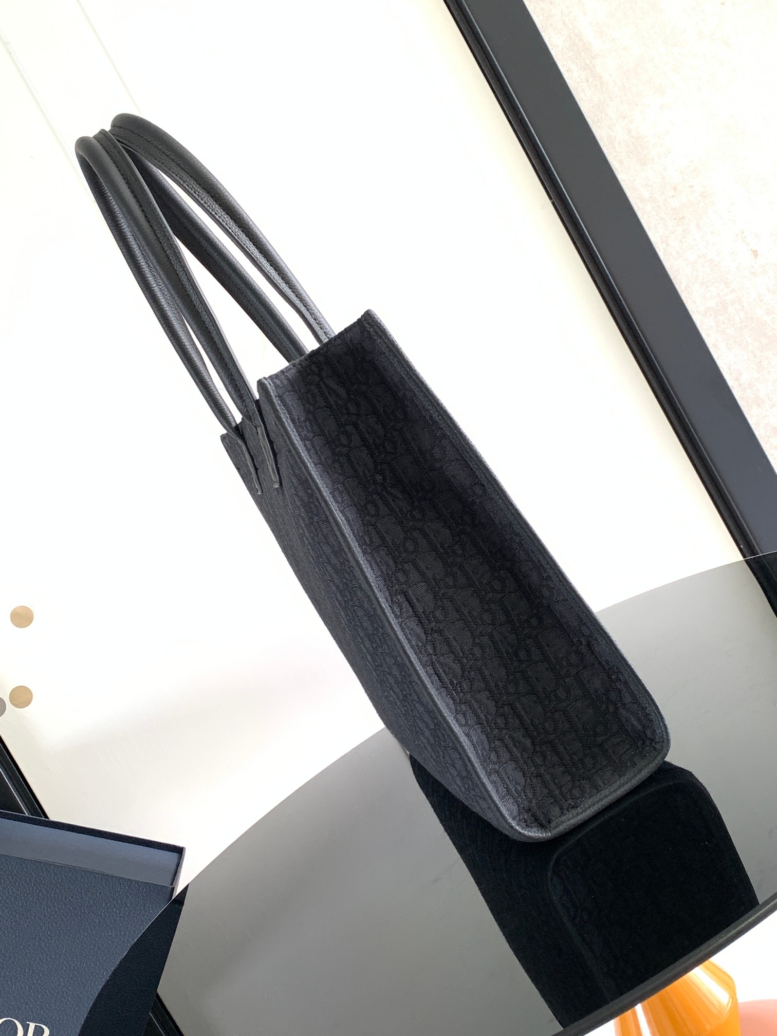 D*or safari tote bag