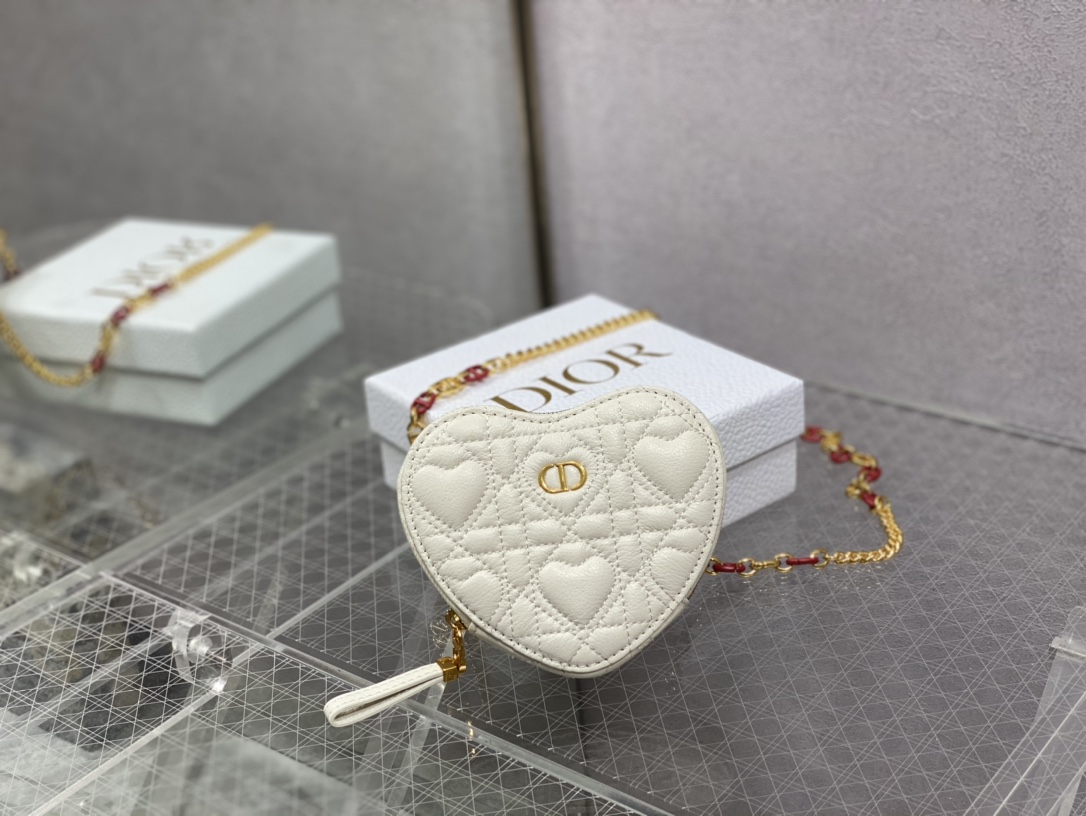 D*or caro heart pouch with chain