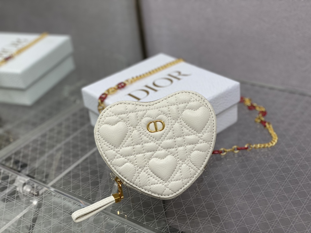 D*or caro heart pouch with chain
