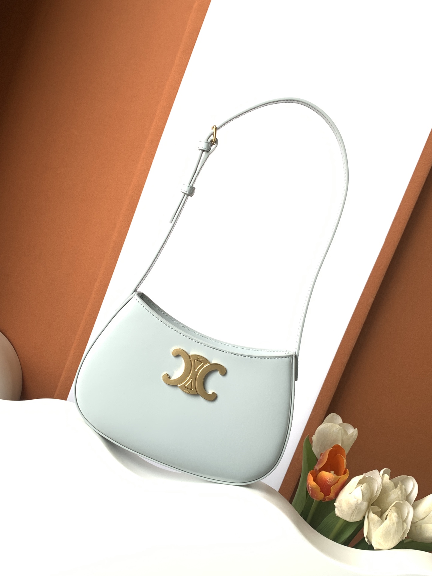 Ce**e medium tilly bag in shiny calfskin