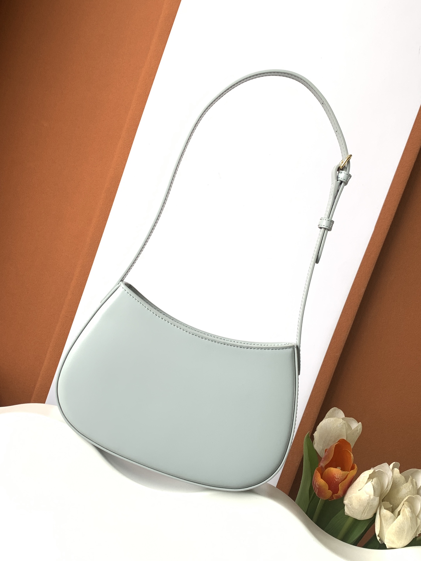 Ce**e medium tilly bag in shiny calfskin