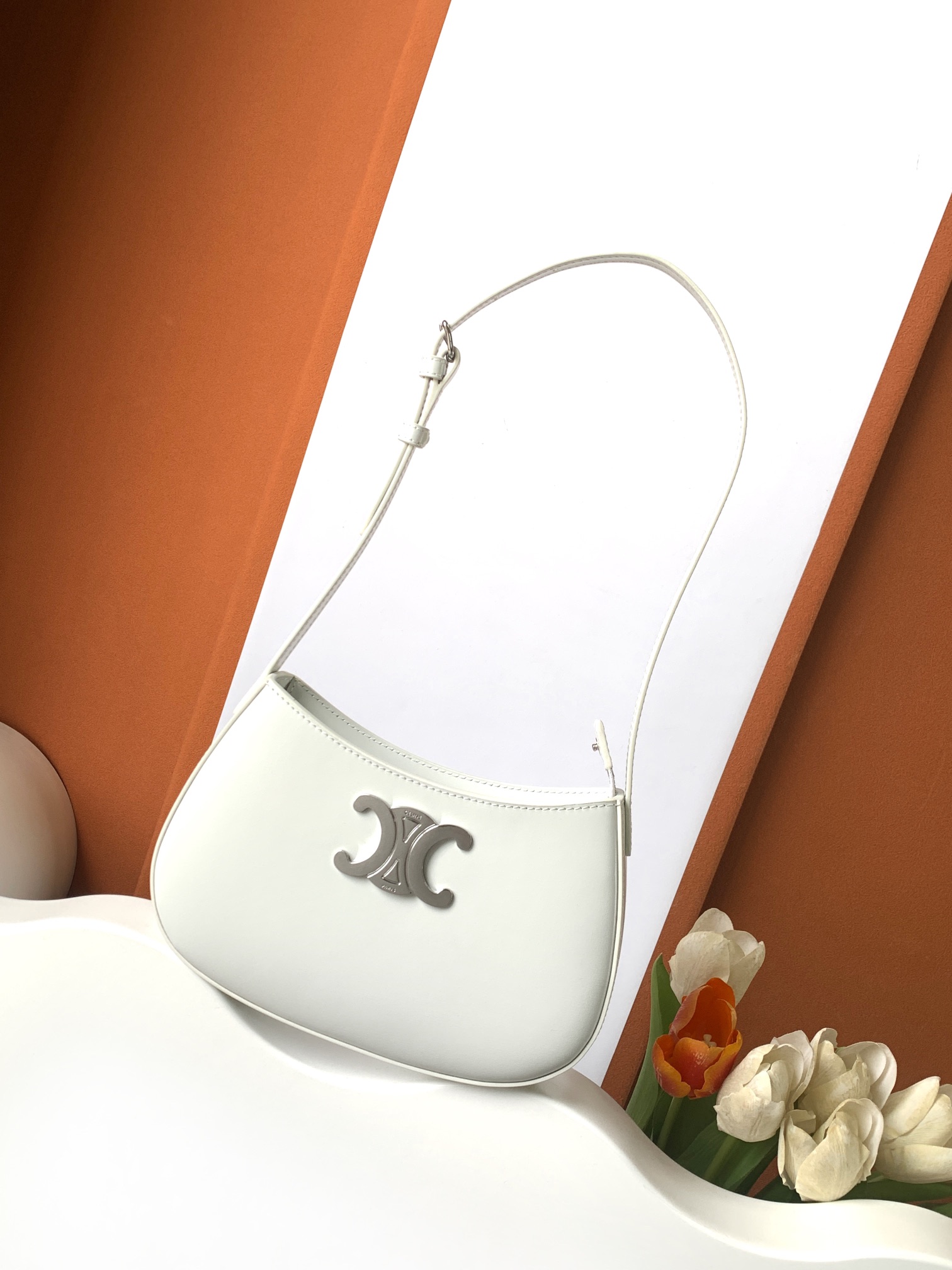 Ce**e medium tilly bag in shiny calfskin