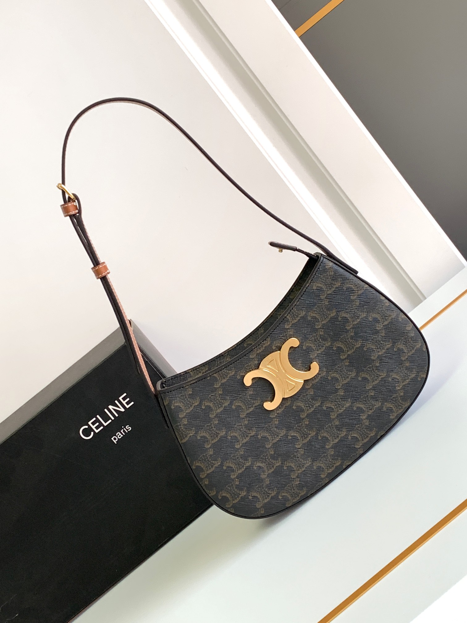 Ce**e medium tilly bag