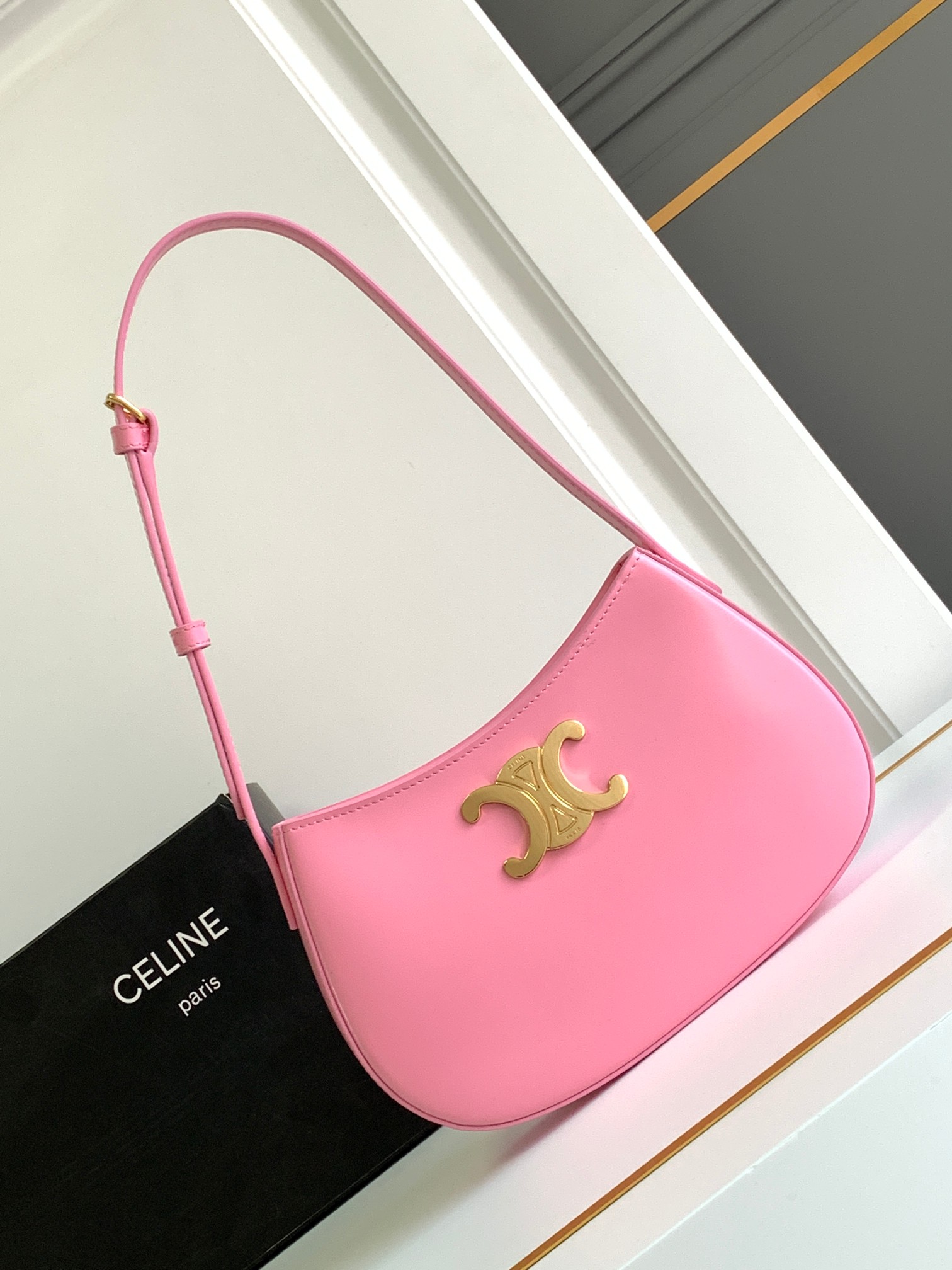 Ce**e medium tilly bag in shiny calfskin