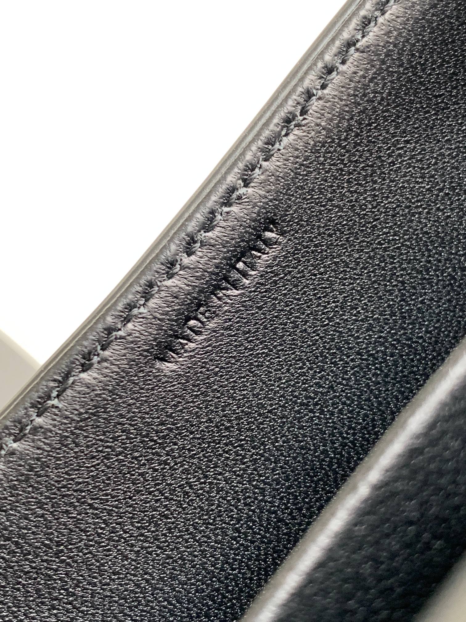 Ce**e medium Ce**e lola bag