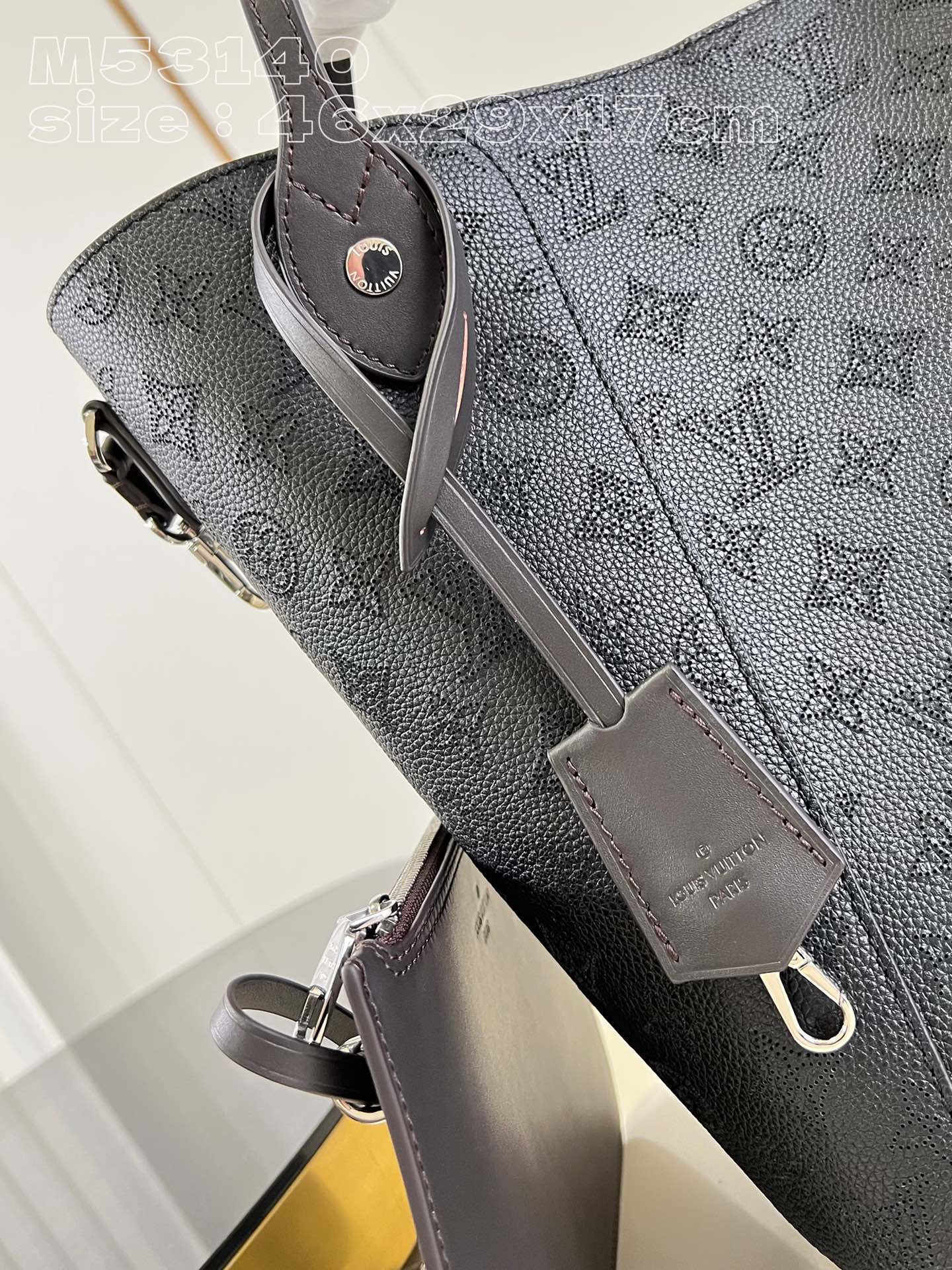 l**is V*t*n hina medium handbag