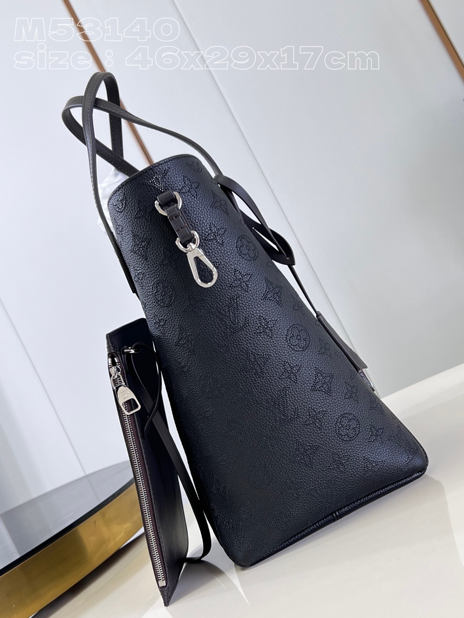 l**is V*t*n hina medium handbag