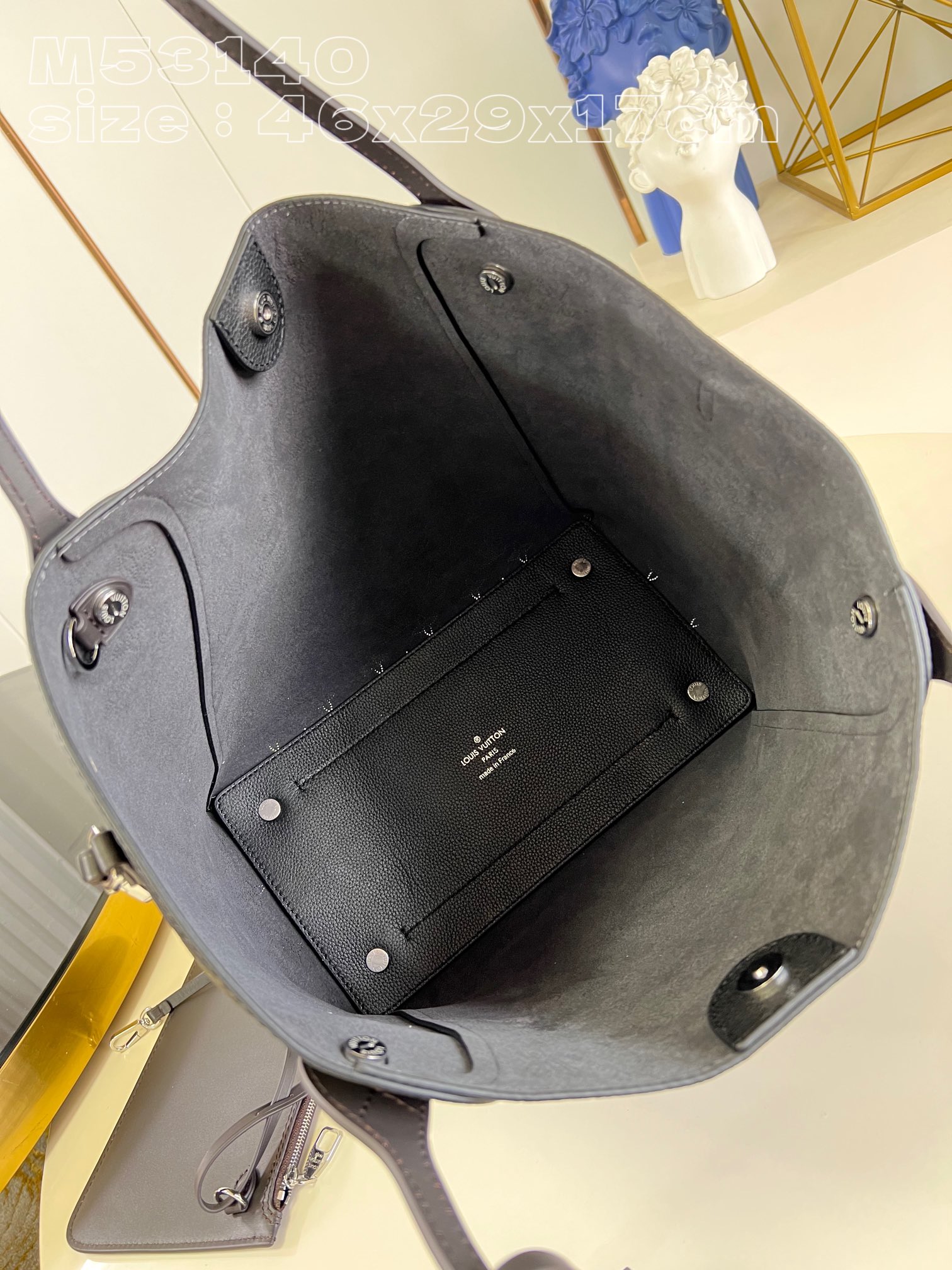 l**is V*t*n hina medium handbag