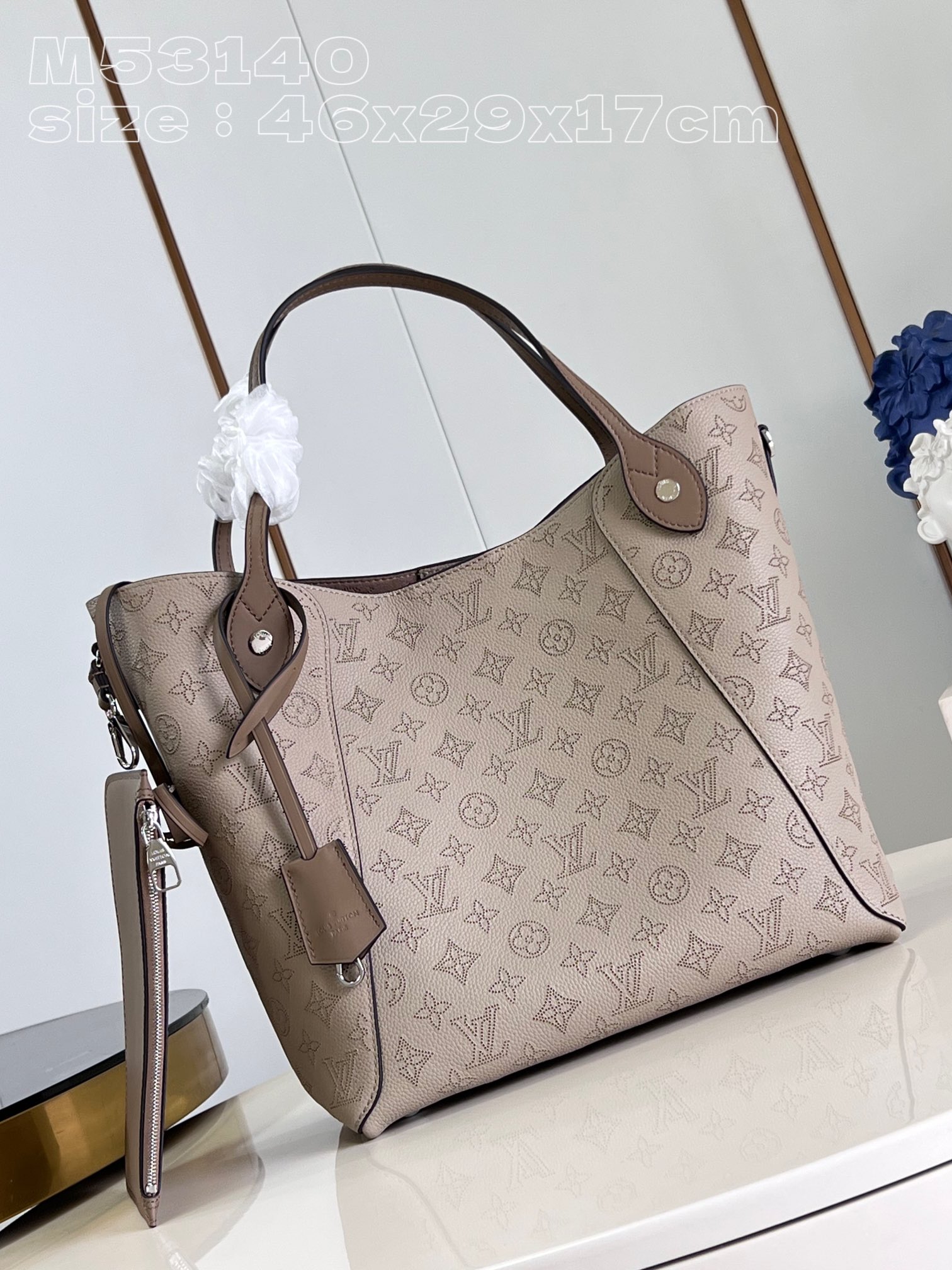 l**is V*t*n hina medium handbag