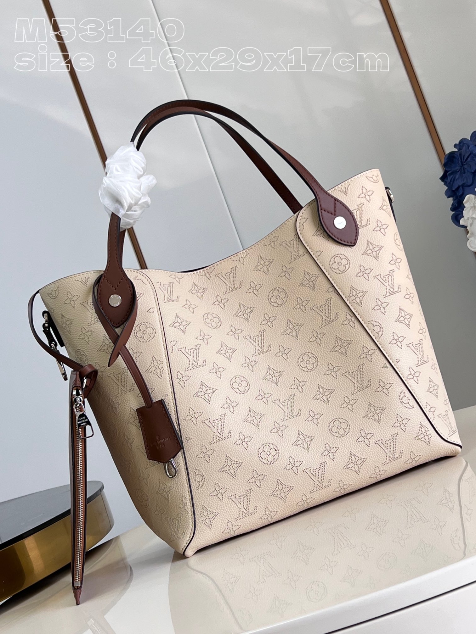 l**is V*t*n hina medium handbag