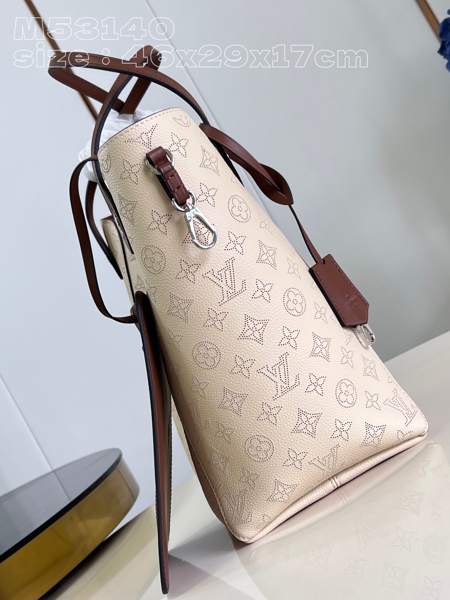 l**is V*t*n hina medium handbag