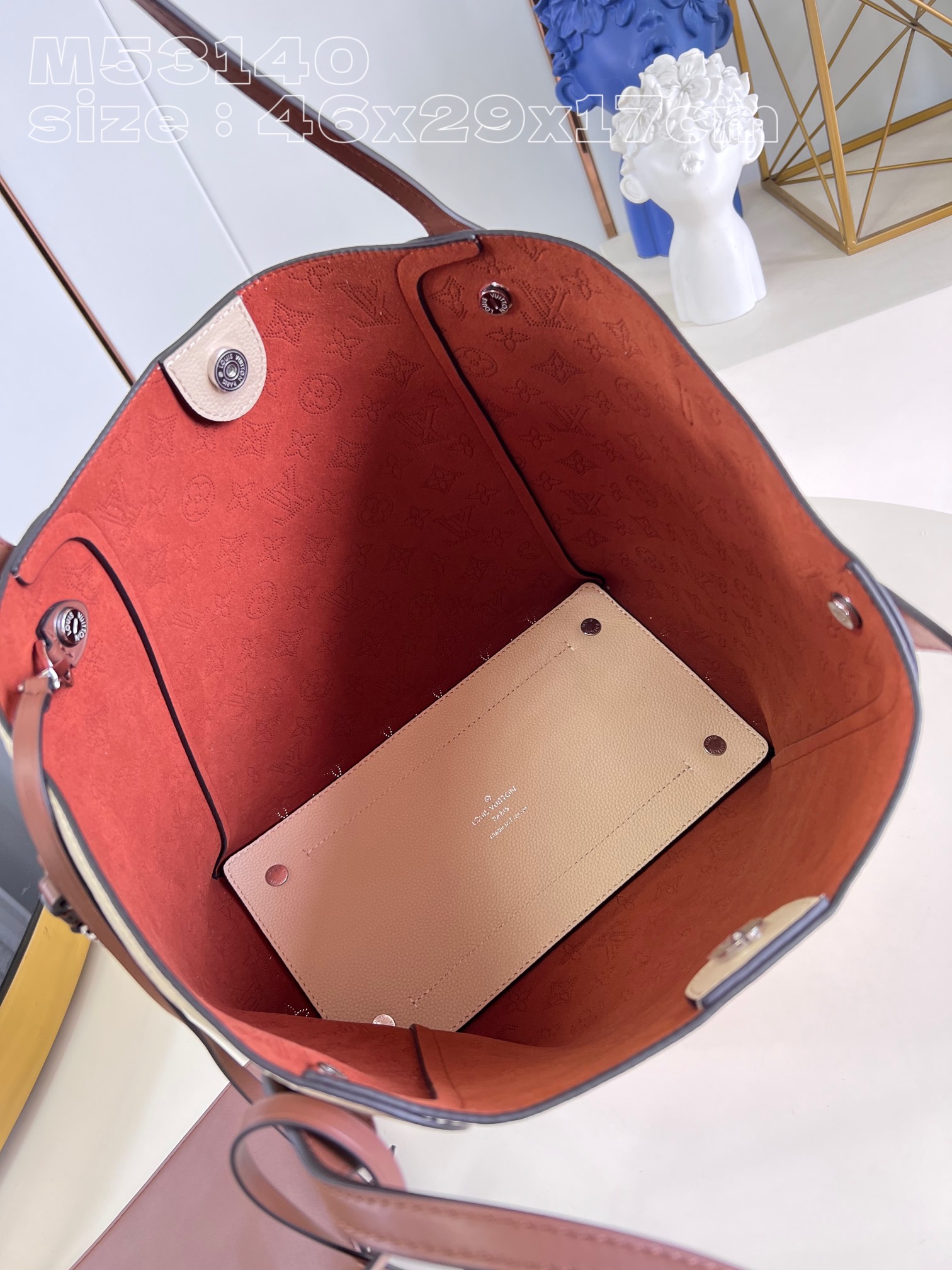 l**is V*t*n hina medium handbag